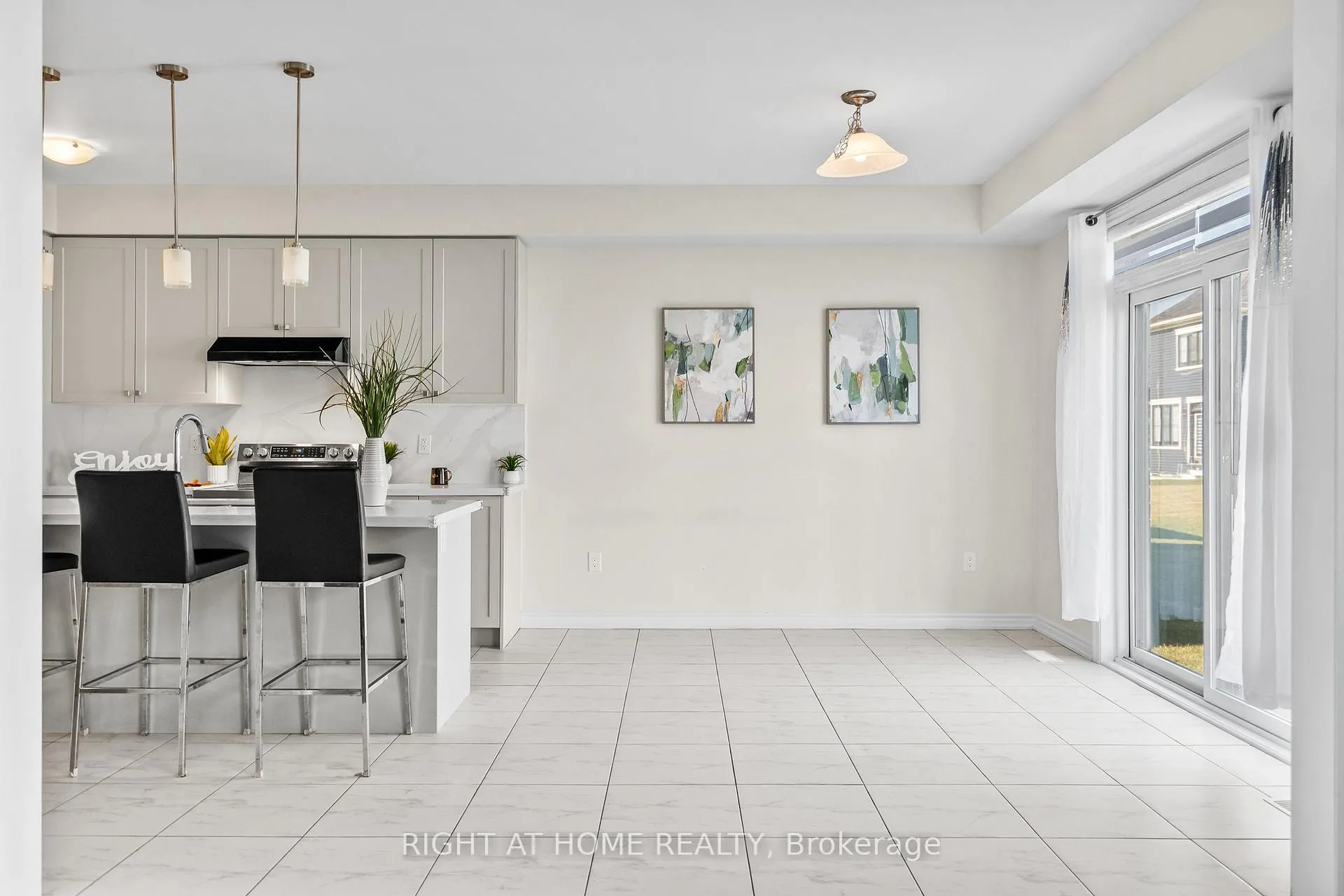 Photo 8 of 10 Buttercream Avenue, Thorold, Rolling Meadows — HOMEH