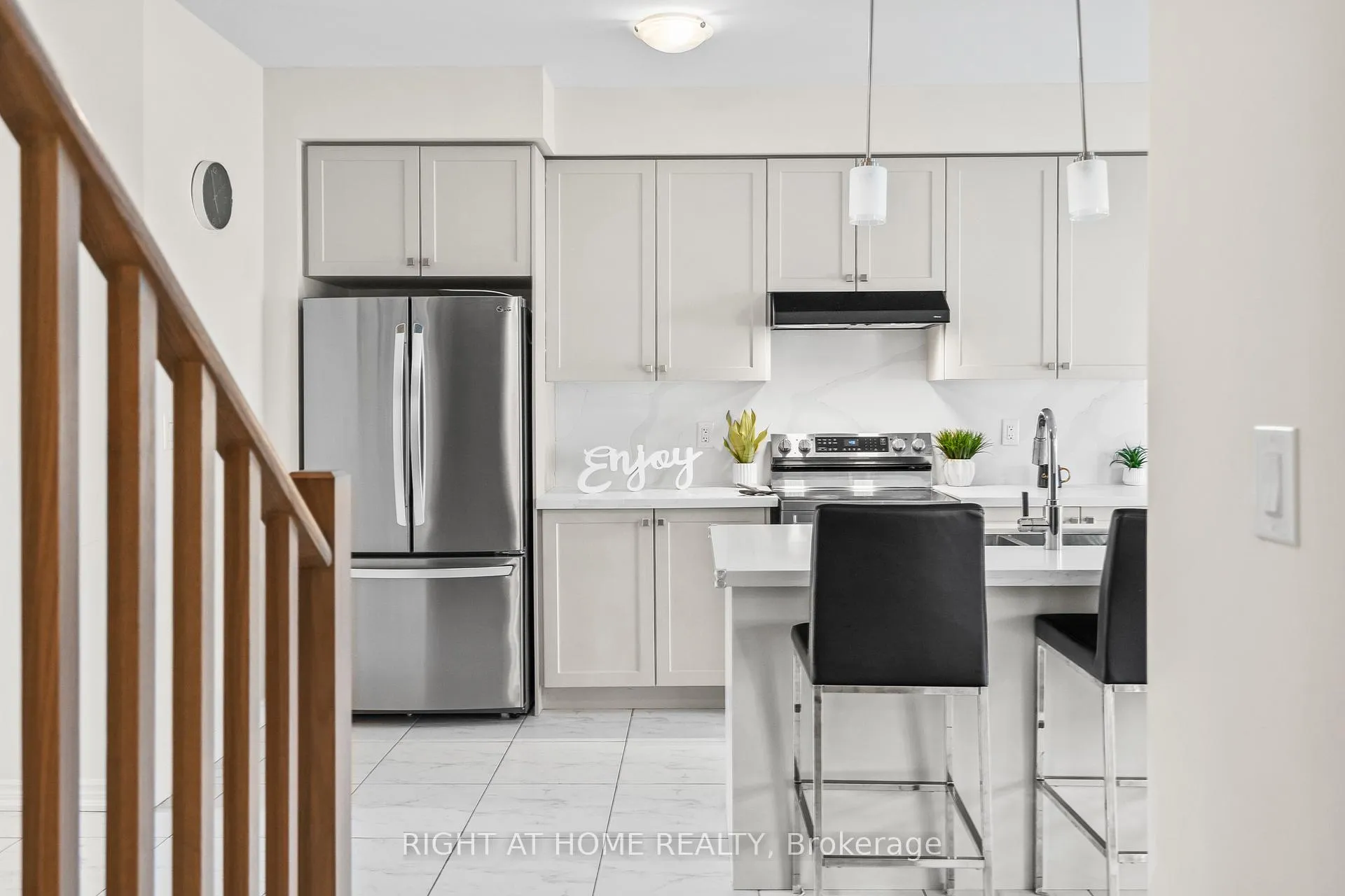 Photo 9 of 10 Buttercream Avenue, Thorold, Rolling Meadows — HOMEH