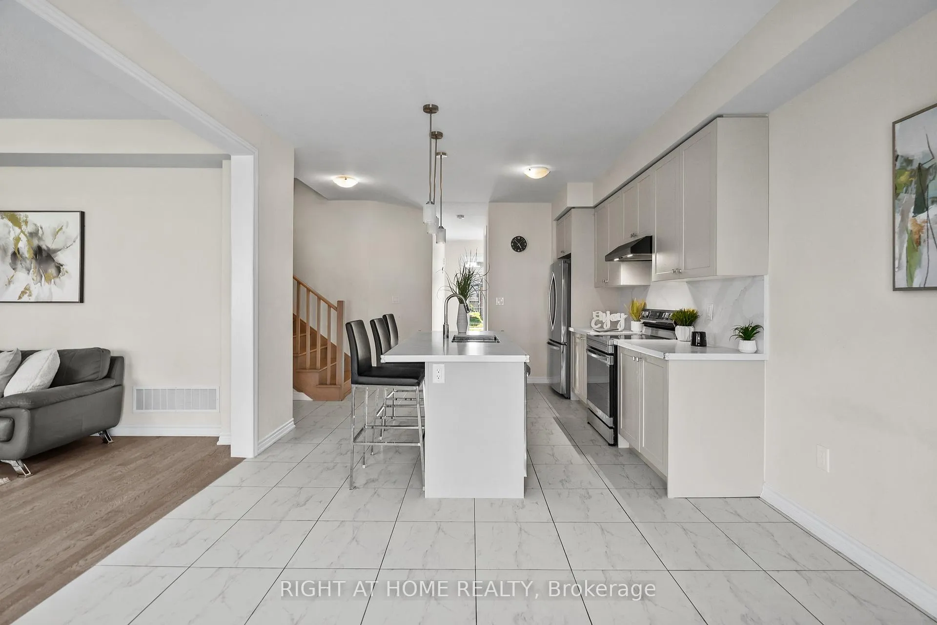 Photo 10 of 10 Buttercream Avenue, Thorold, Rolling Meadows — HOMEH