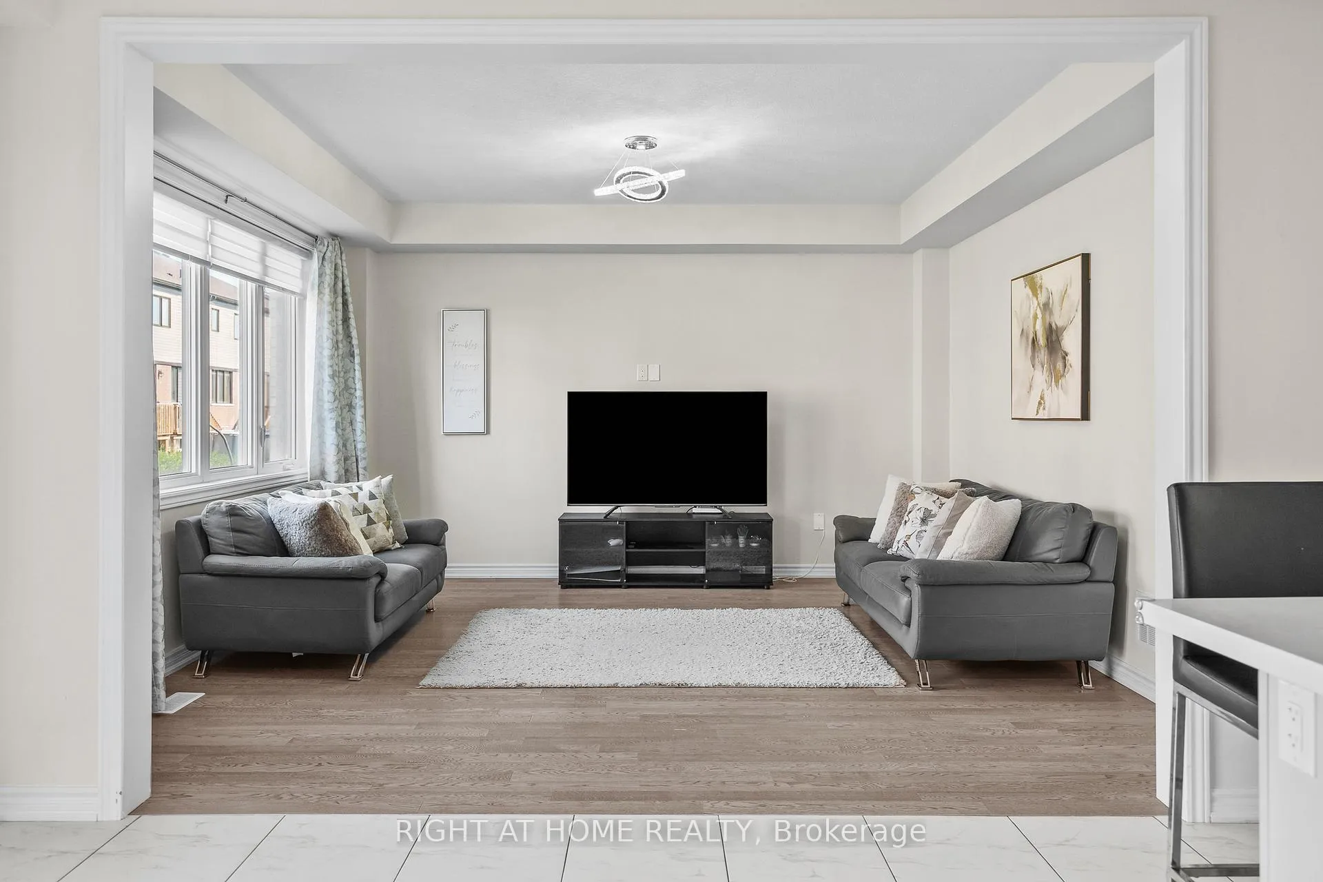 Photo 11 of 10 Buttercream Avenue, Thorold, Rolling Meadows — HOMEH