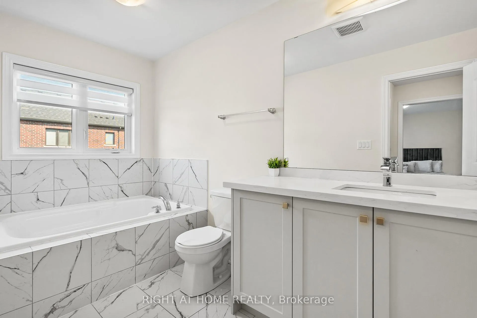 Photo 21 of 10 Buttercream Avenue, Thorold, Rolling Meadows — HOMEH