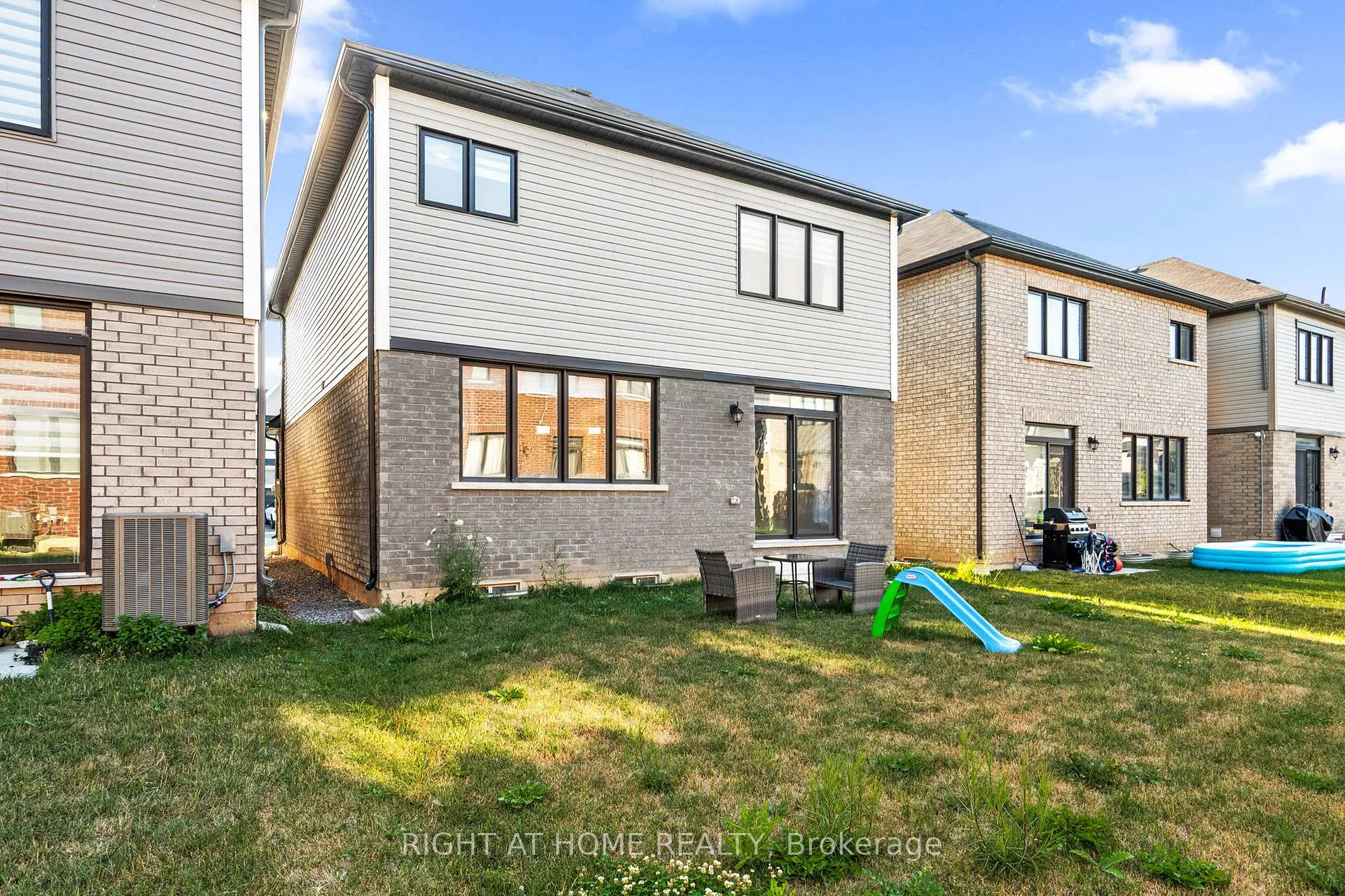 Photo 34 of 10 Buttercream Avenue, Thorold, Rolling Meadows — HOMEH