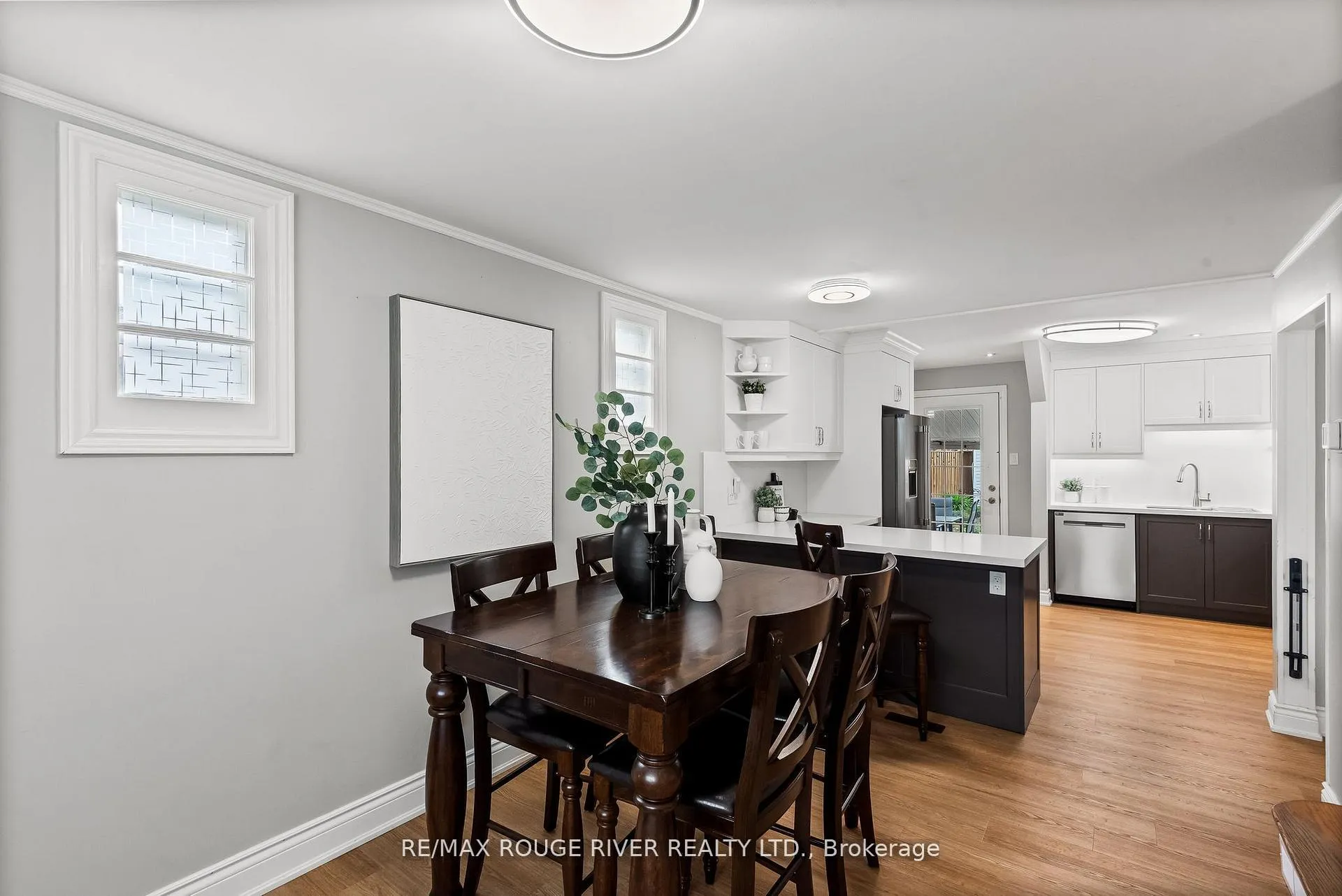 Photo 10 of 61 Liberty Street S, Clarington, Bowmanville — HOMEH