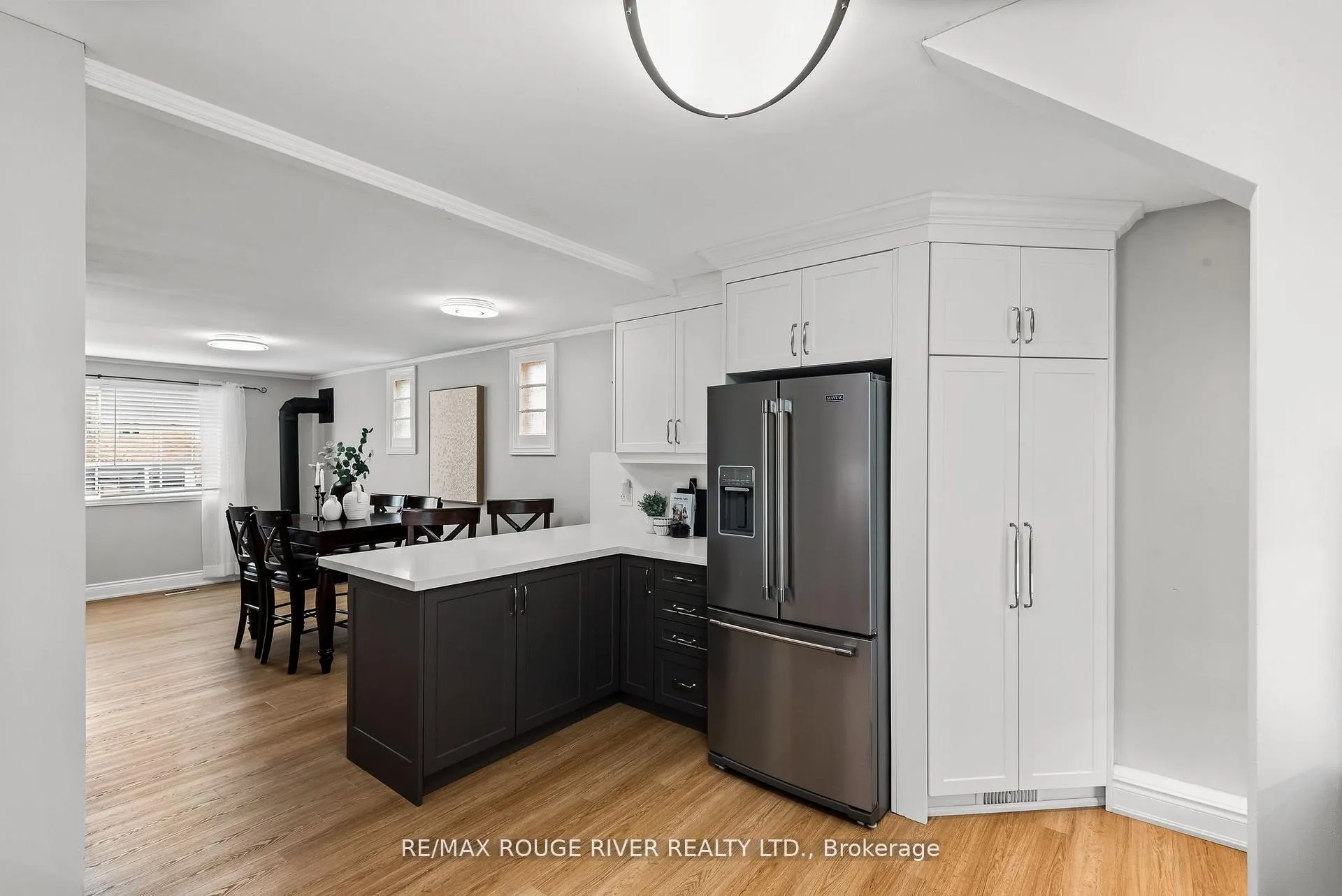 Photo 15 of 61 Liberty Street S, Clarington, Bowmanville — HOMEH