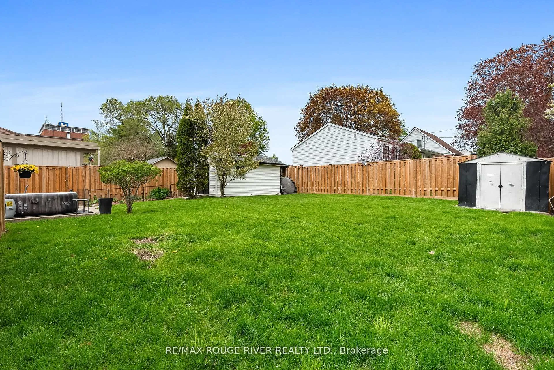 Photo 39 of 61 Liberty Street S, Clarington, Bowmanville — HOMEH