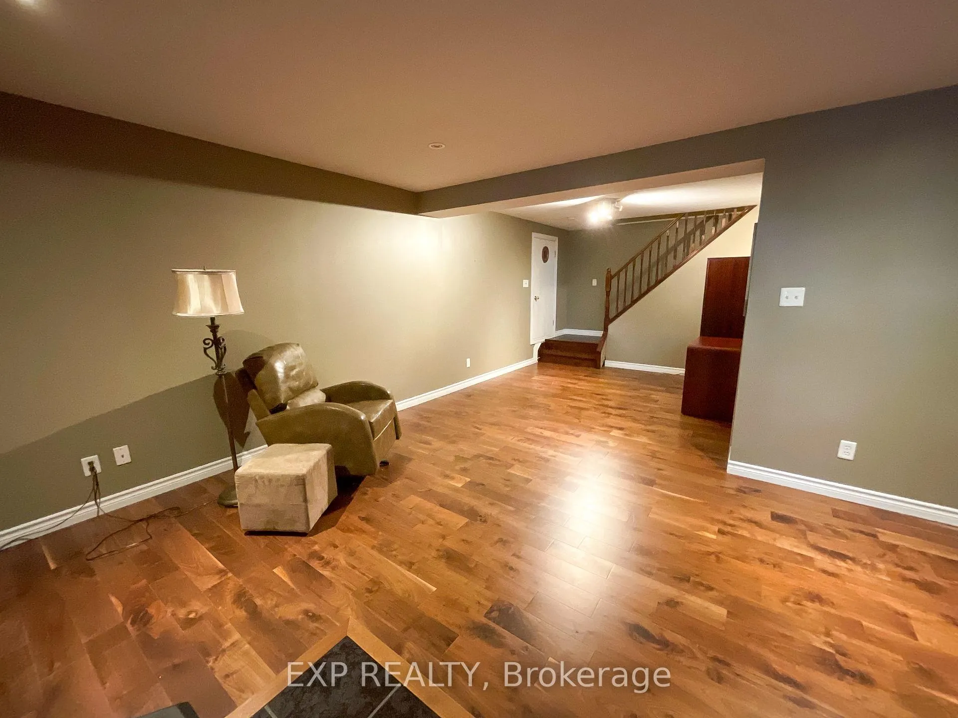 Photo 16 of 82 Ivy Avenue, Renfrew — HOMEH