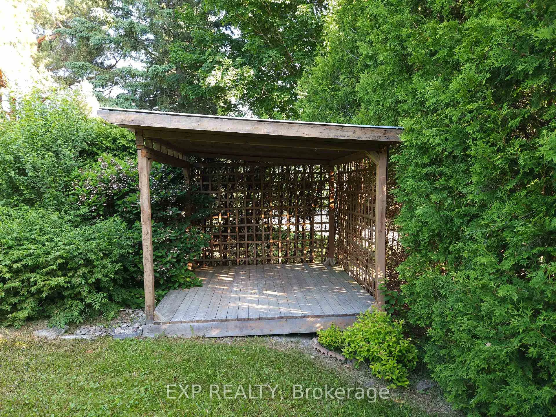 Photo 22 of 82 Ivy Avenue, Renfrew — HOMEH