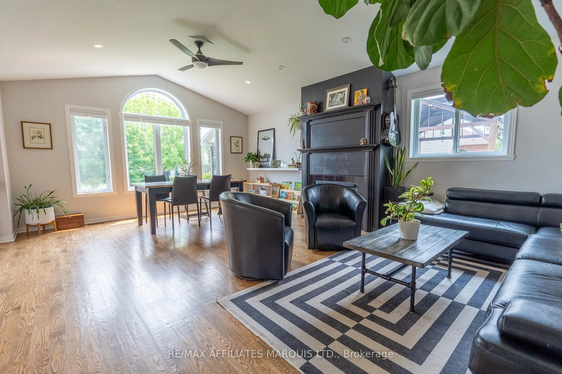 Photo 4 of 1161 Kirkman Court, Cornwall — HOMEH