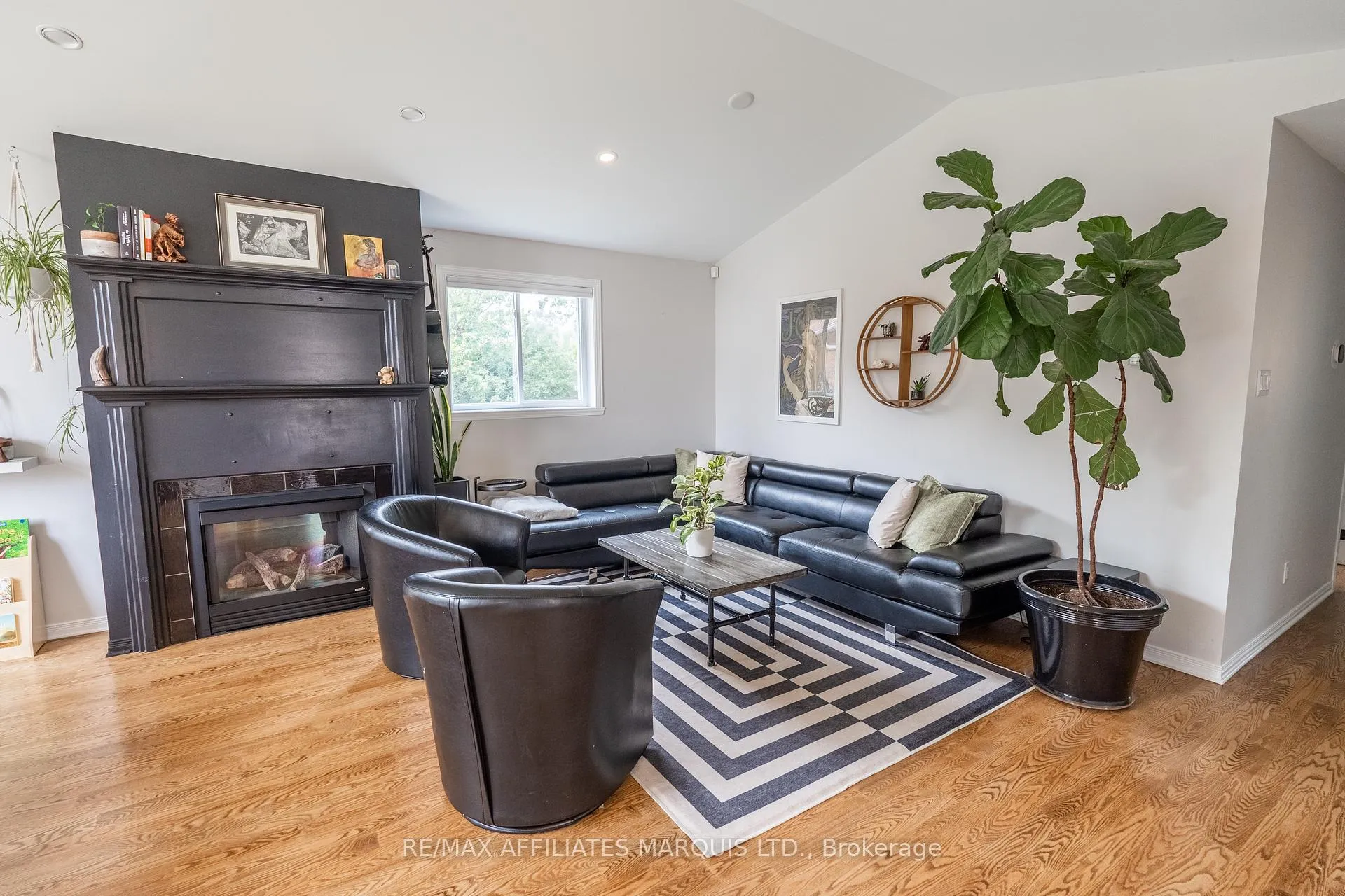 Photo 5 of 1161 Kirkman Court, Cornwall — HOMEH