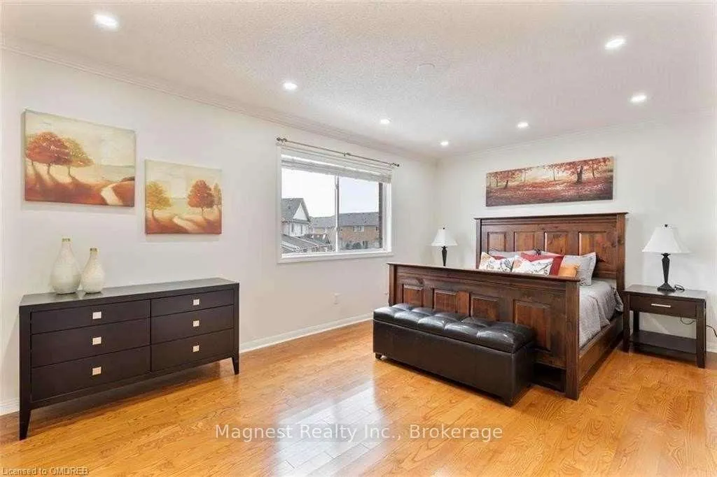 Photo 17 of 2322 Grand Oak Trail, Oakville, Westmount — HOMEH