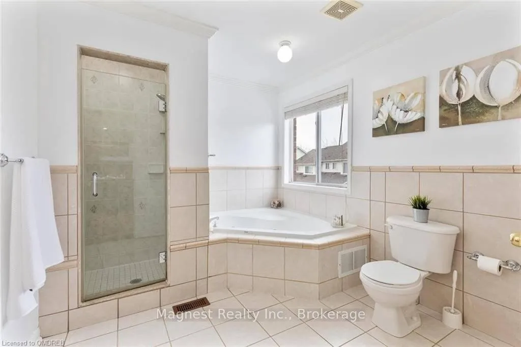 Photo 19 of 2322 Grand Oak Trail, Oakville, Westmount — HOMEH