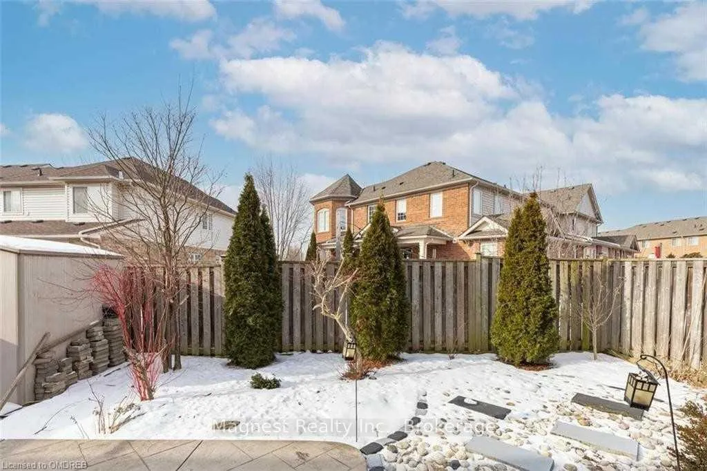 Photo 32 of 2322 Grand Oak Trail, Oakville, Westmount — HOMEH