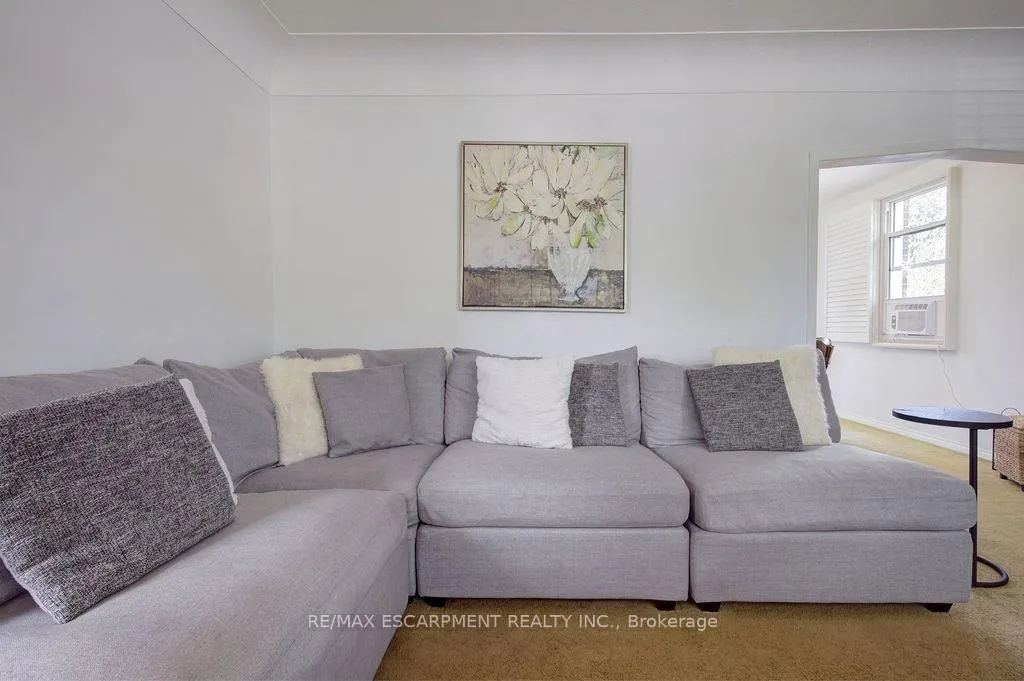 Photo 8 of 402 Crockett Street, Hamilton, Raleigh — HOMEH