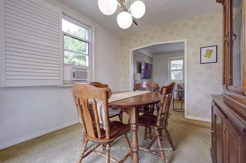 Photo 13 of 402 Crockett Street, Hamilton, Raleigh — HOMEH