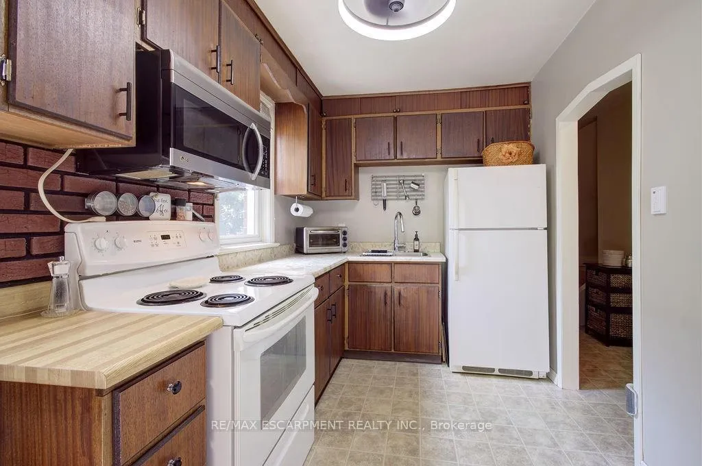 Photo 16 of 402 Crockett Street, Hamilton, Raleigh — HOMEH