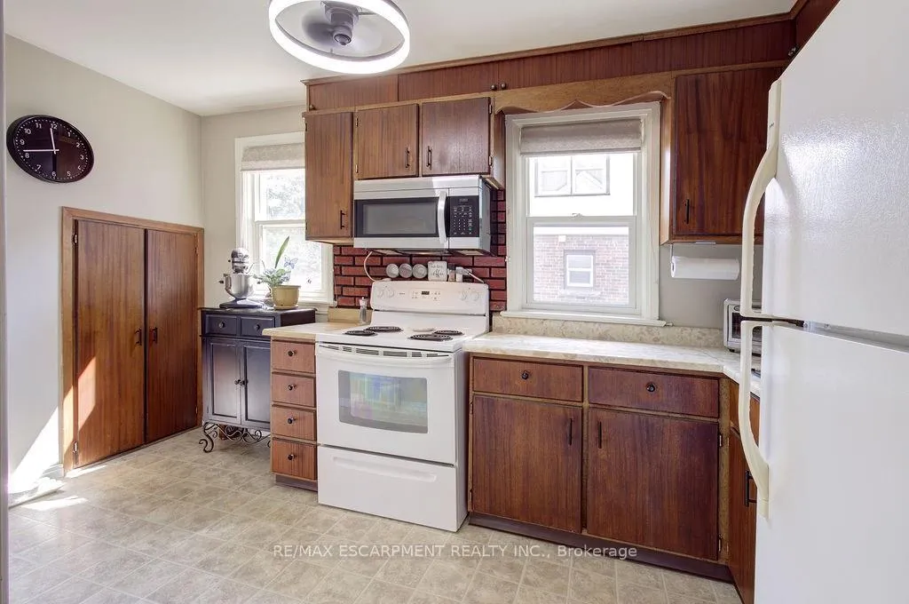 Photo 17 of 402 Crockett Street, Hamilton, Raleigh — HOMEH