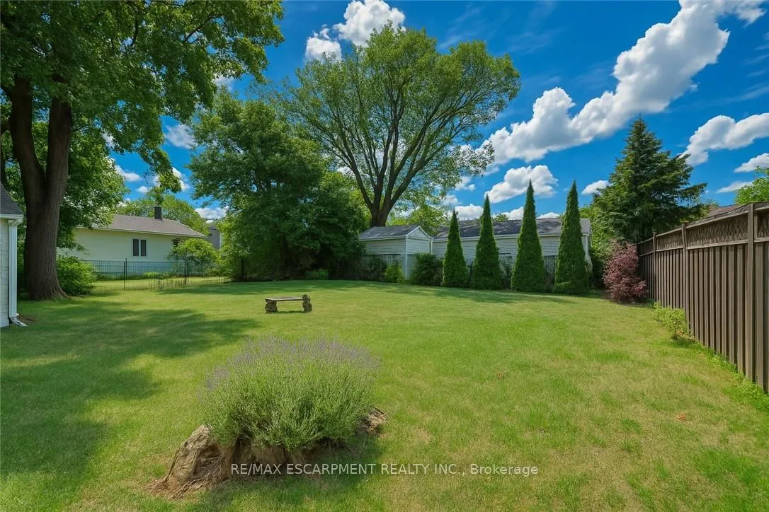 Photo 35 of 402 Crockett Street, Hamilton, Raleigh — HOMEH
