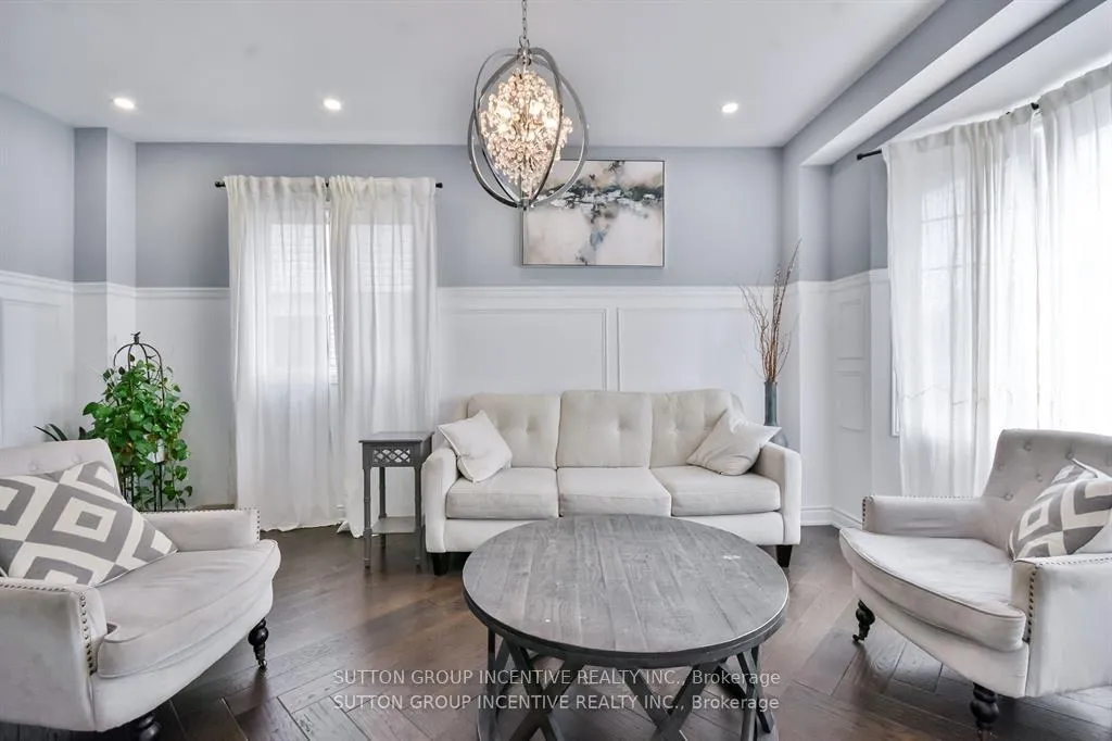 Photo 4 of 52 Elmbrook Drive, Barrie, 400 West — HOMEH