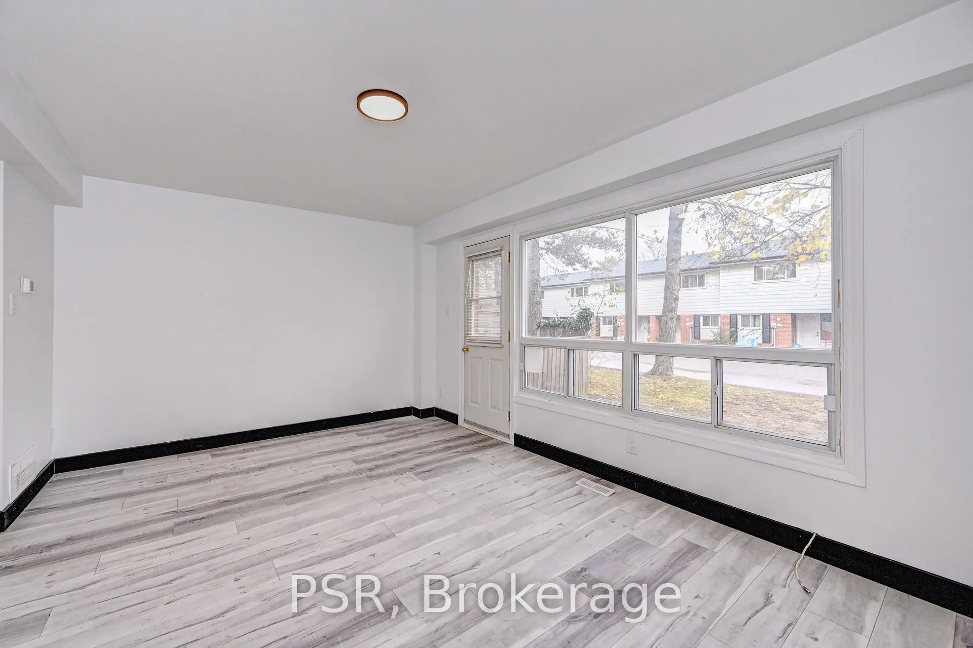 Photo 2 of Unit B, 530 Sunnydale Place, Waterloo — HOMEH