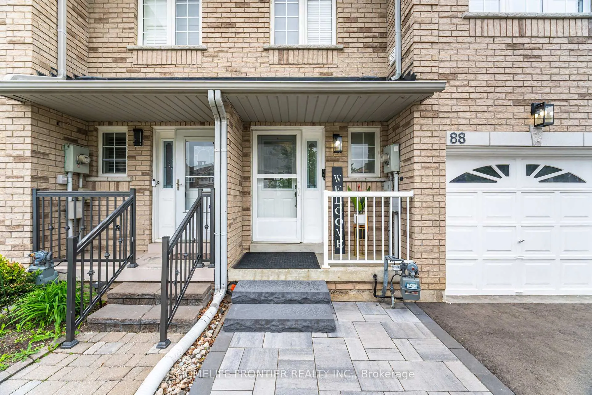 Photo 3 of 88 Wood Circle, Caledon, Bolton East — HOMEH