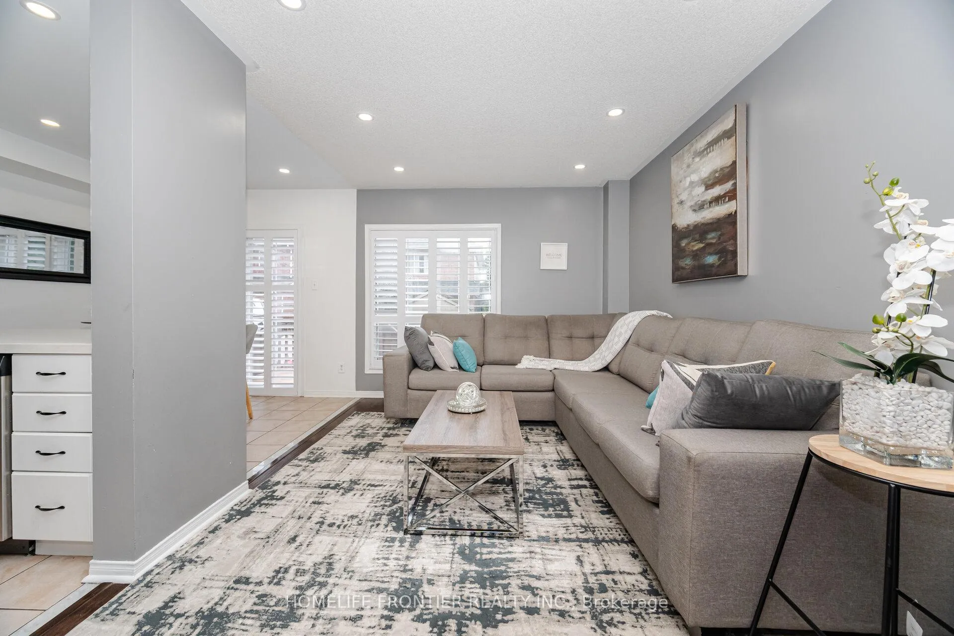 Photo 13 of 88 Wood Circle, Caledon, Bolton East — HOMEH