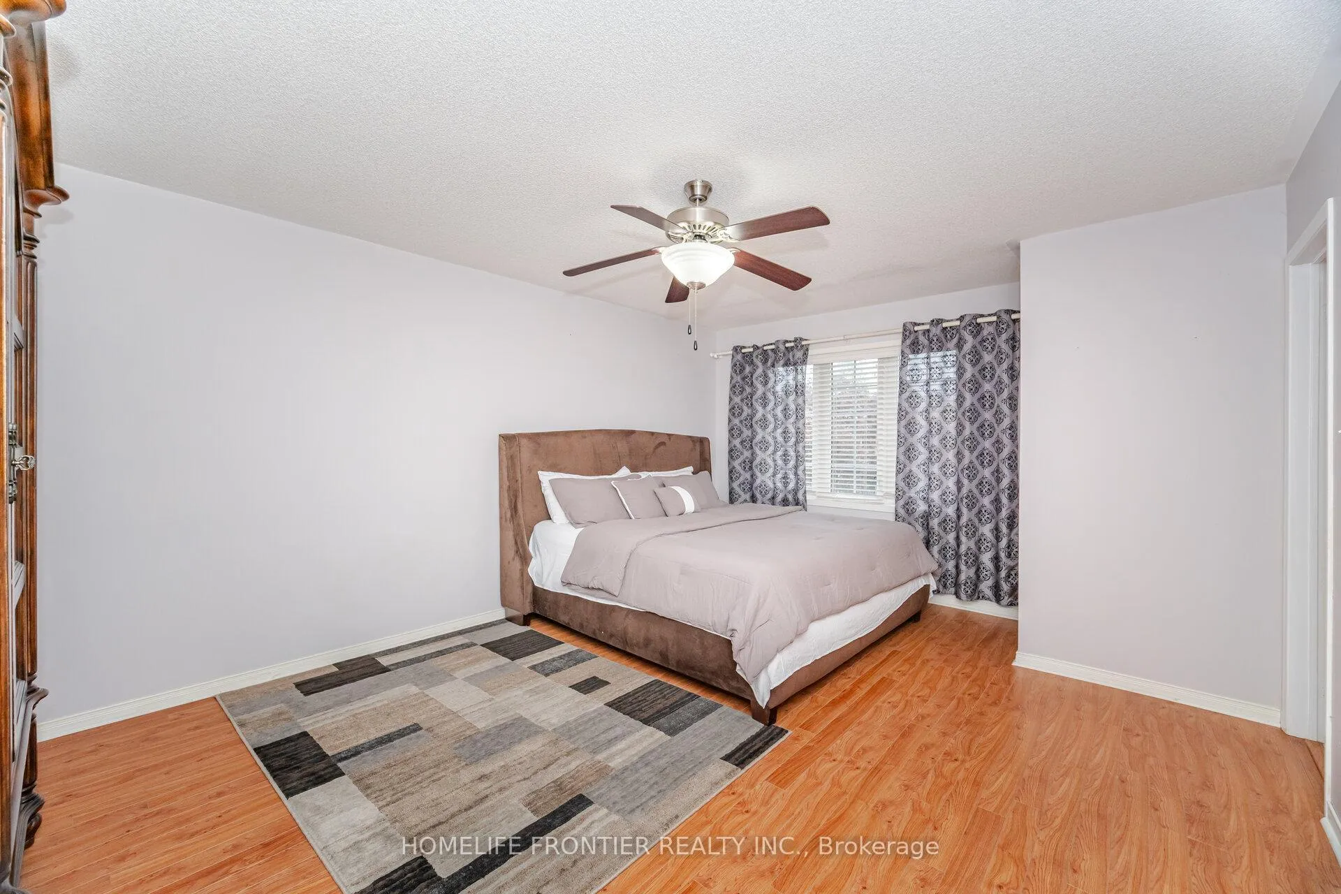Photo 19 of 88 Wood Circle, Caledon, Bolton East — HOMEH
