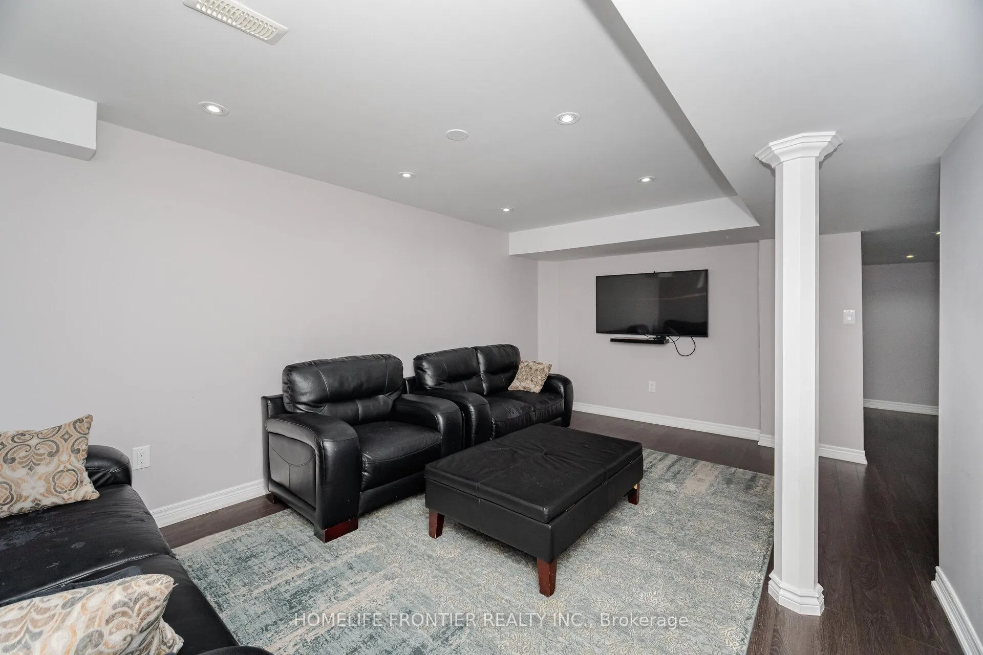 Photo 30 of 88 Wood Circle, Caledon, Bolton East — HOMEH