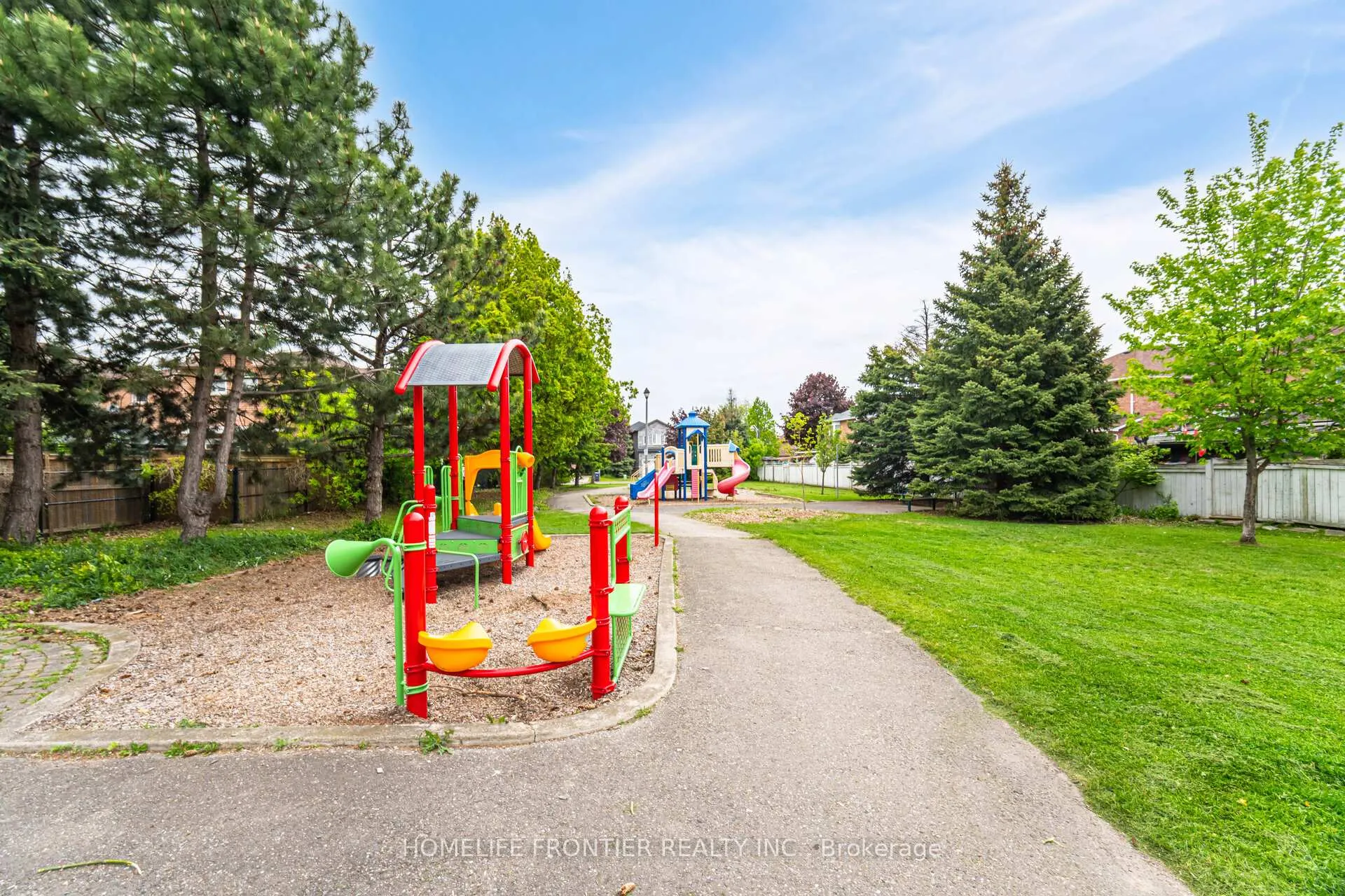 Photo 39 of 88 Wood Circle, Caledon, Bolton East — HOMEH