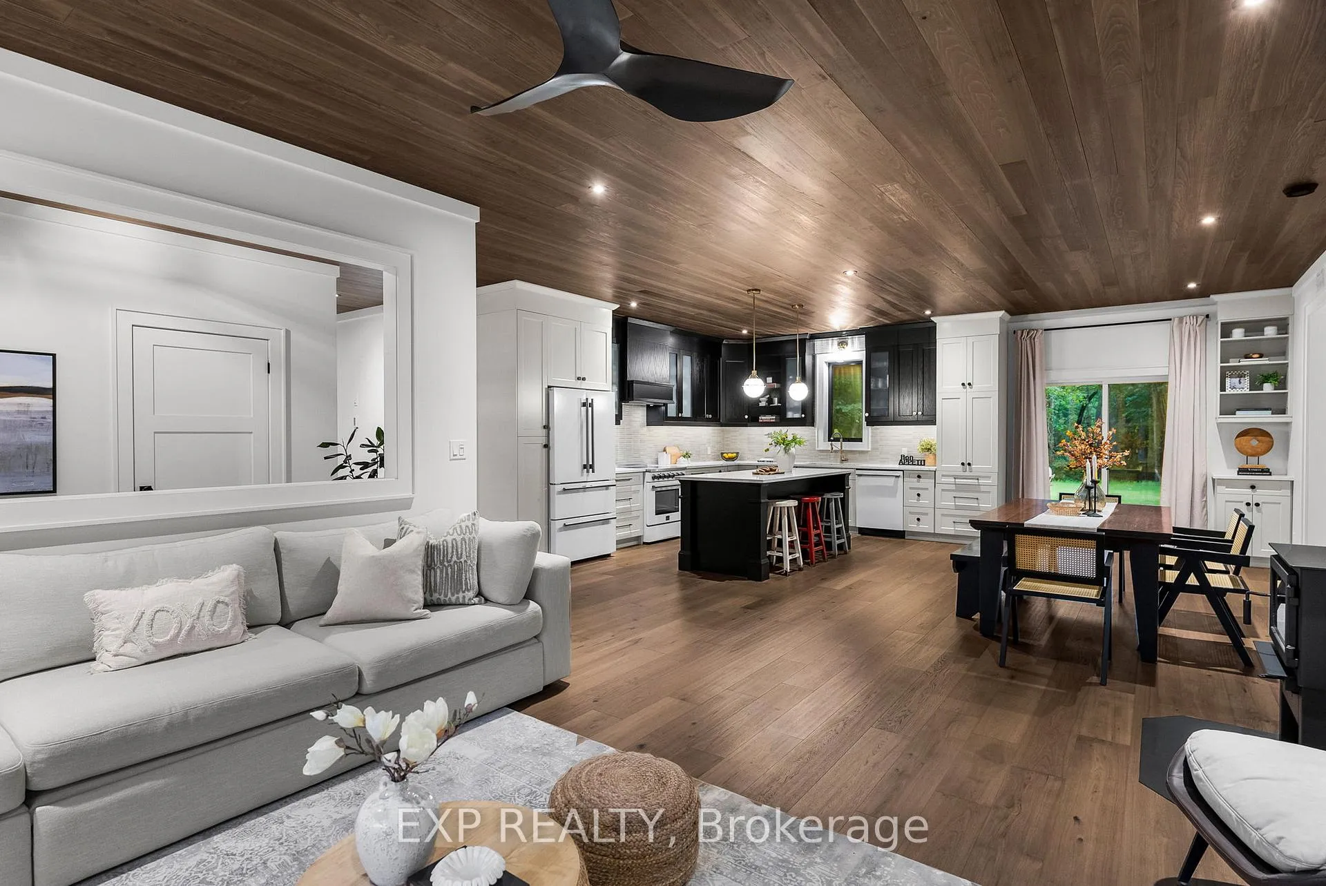 Photo 10 of 50 Fairlight Glen Crescent, Bracebridge, Monck (Bracebridge) — HOMEH