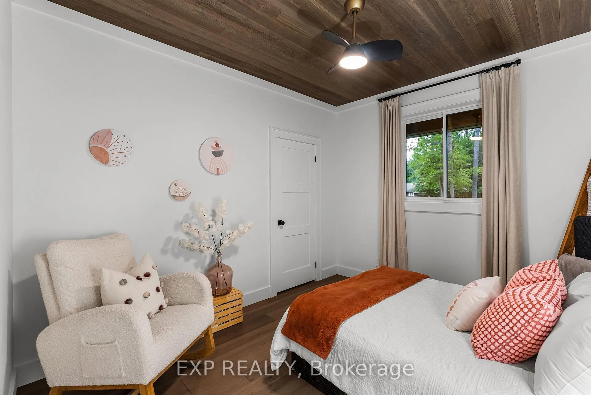 Photo 26 of 50 Fairlight Glen Crescent, Bracebridge, Monck (Bracebridge) — HOMEH