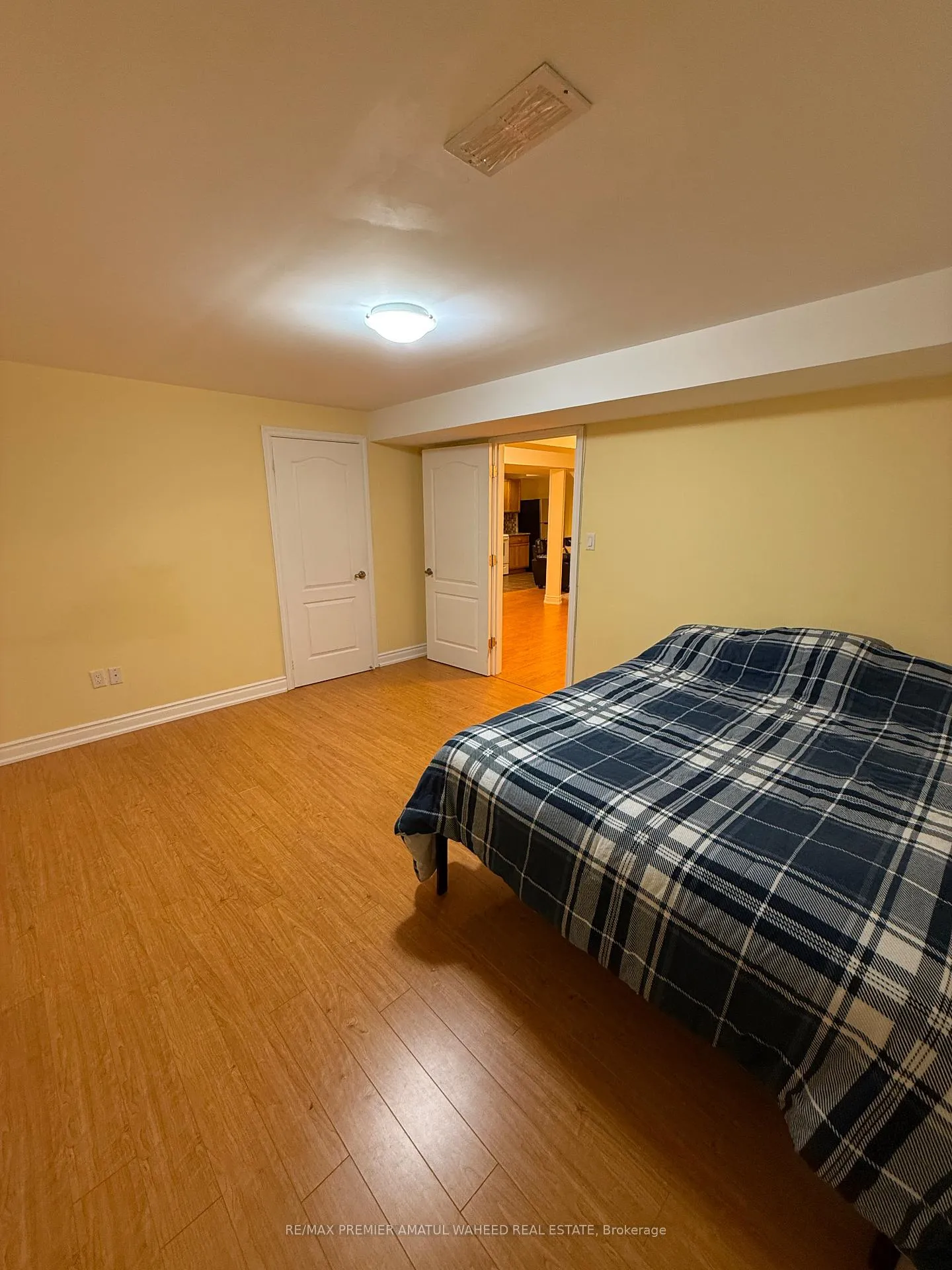 Photo 14 of 23 Trudeau Drive, Vaughan, Vellore Village — HOMEH