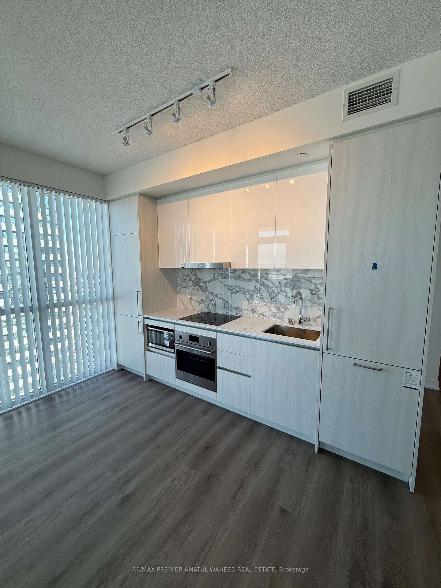 Photo 28 of 23 Trudeau Drive, Vaughan, Vellore Village — HOMEH