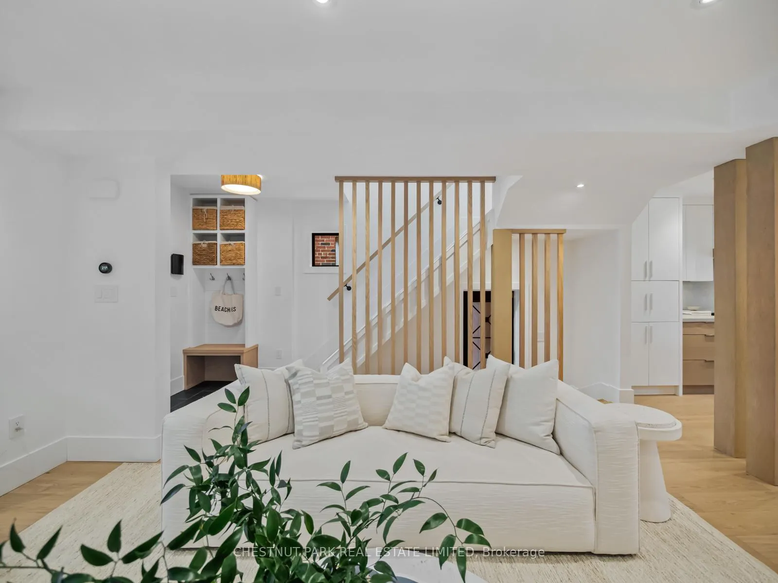 Photo 4 of 97 Wineva Avenue, Toronto, The Beaches — HOMEH