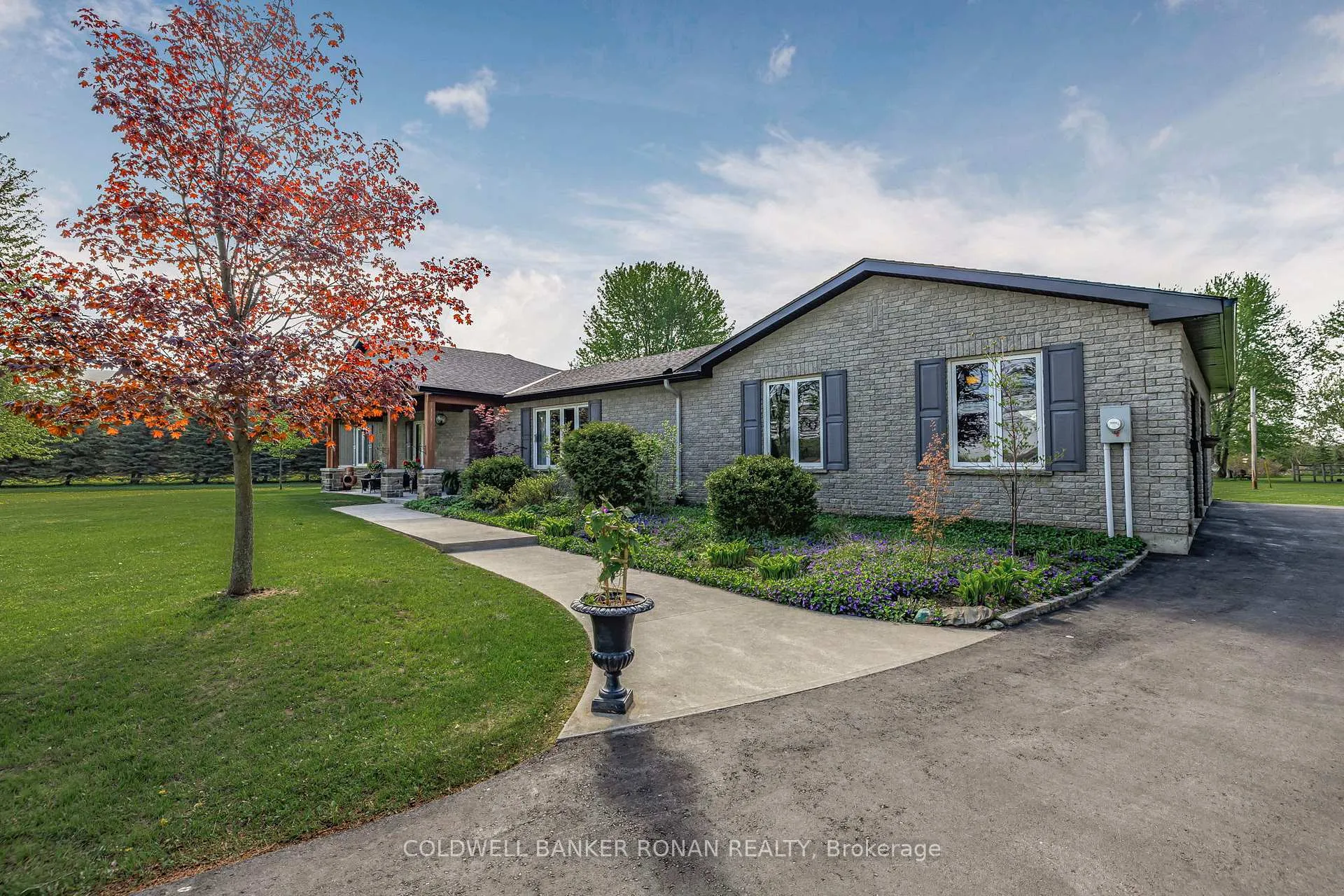 Photo 3 of 6349 12th Line, New Tecumseth, Rural New Tecumseth — HOMEH