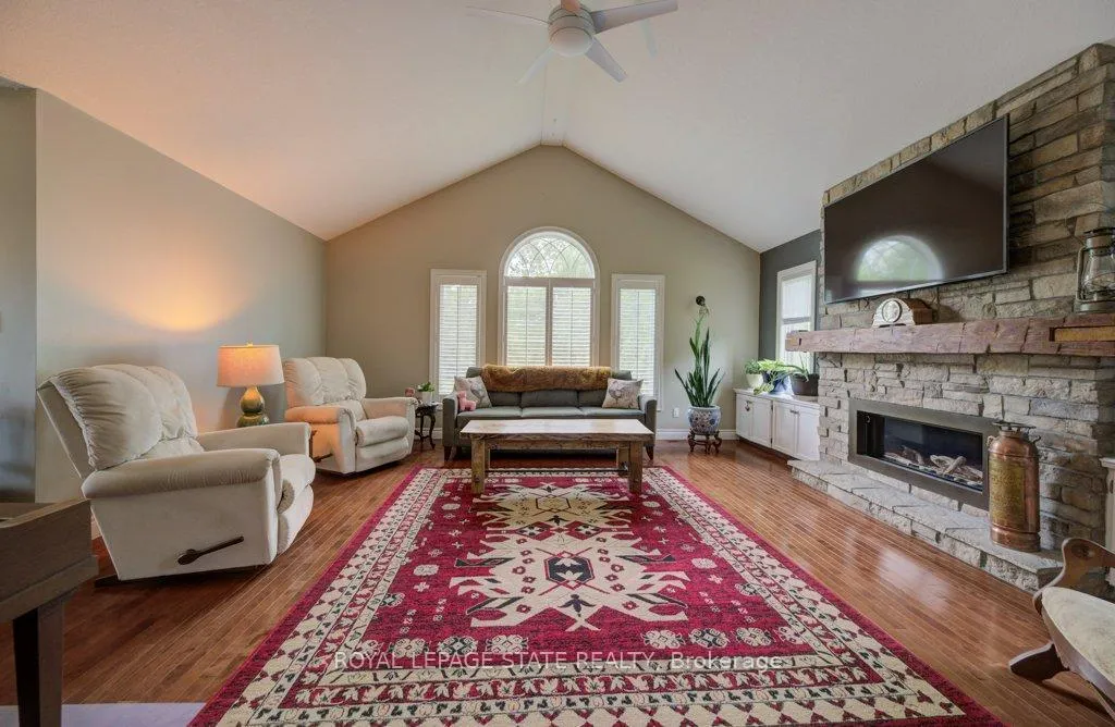 Photo 6 of 1396 #54 Highway, Brant, Brantford Twp — HOMEH