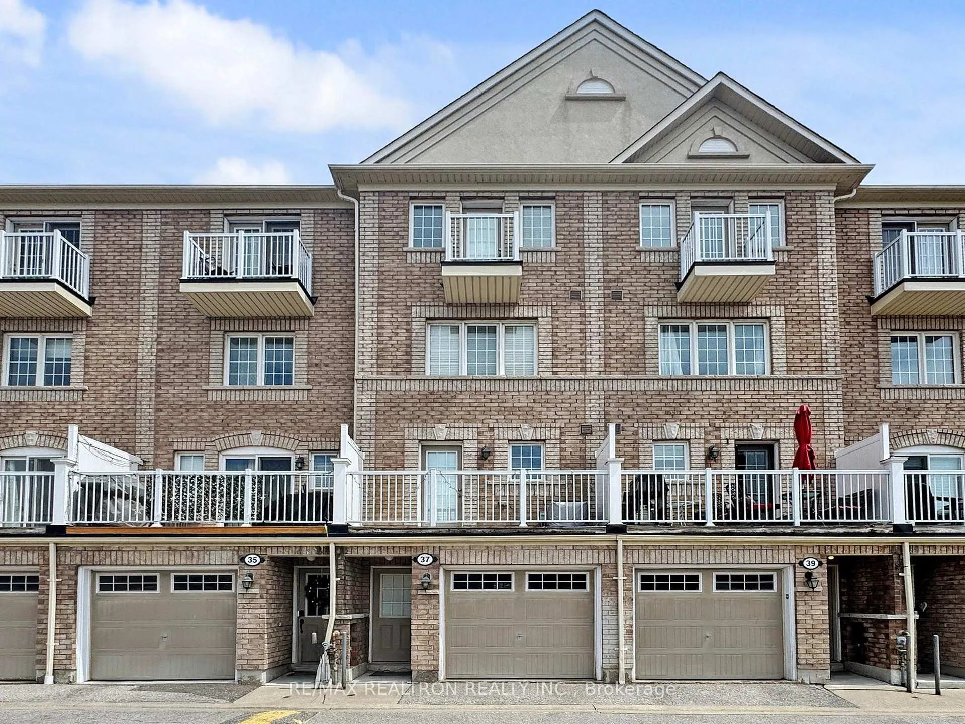 Photo 1 of 37 Cooperage Lane, Ajax, Central — HOMEH
