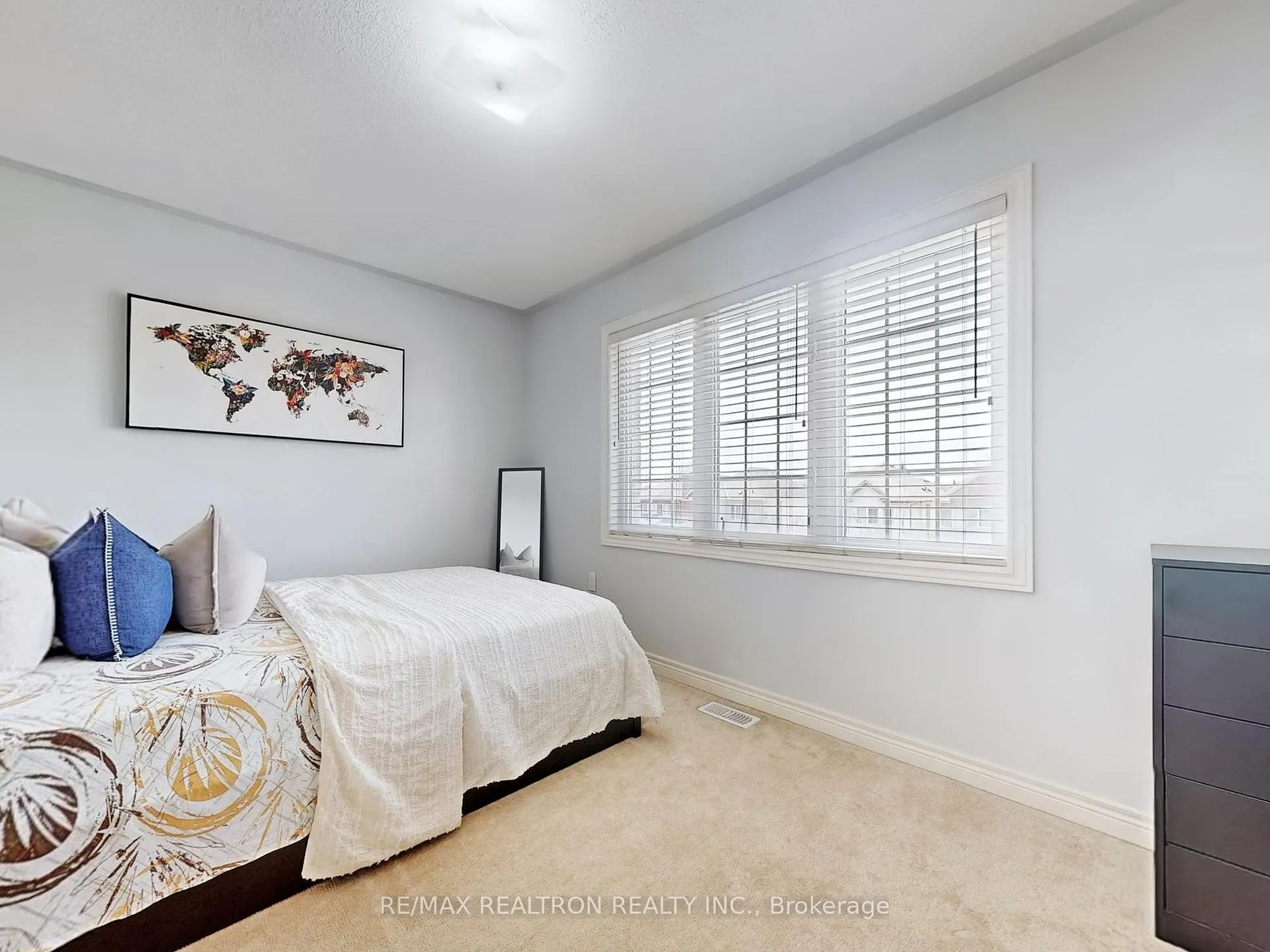 Photo 20 of 37 Cooperage Lane, Ajax, Central — HOMEH