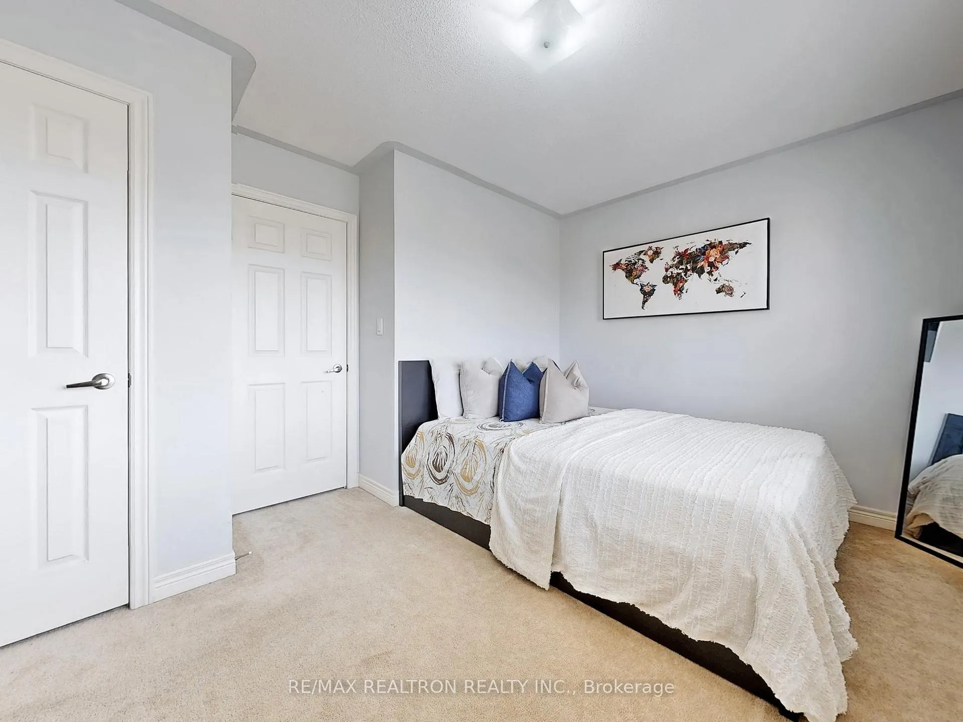 Photo 21 of 37 Cooperage Lane, Ajax, Central — HOMEH