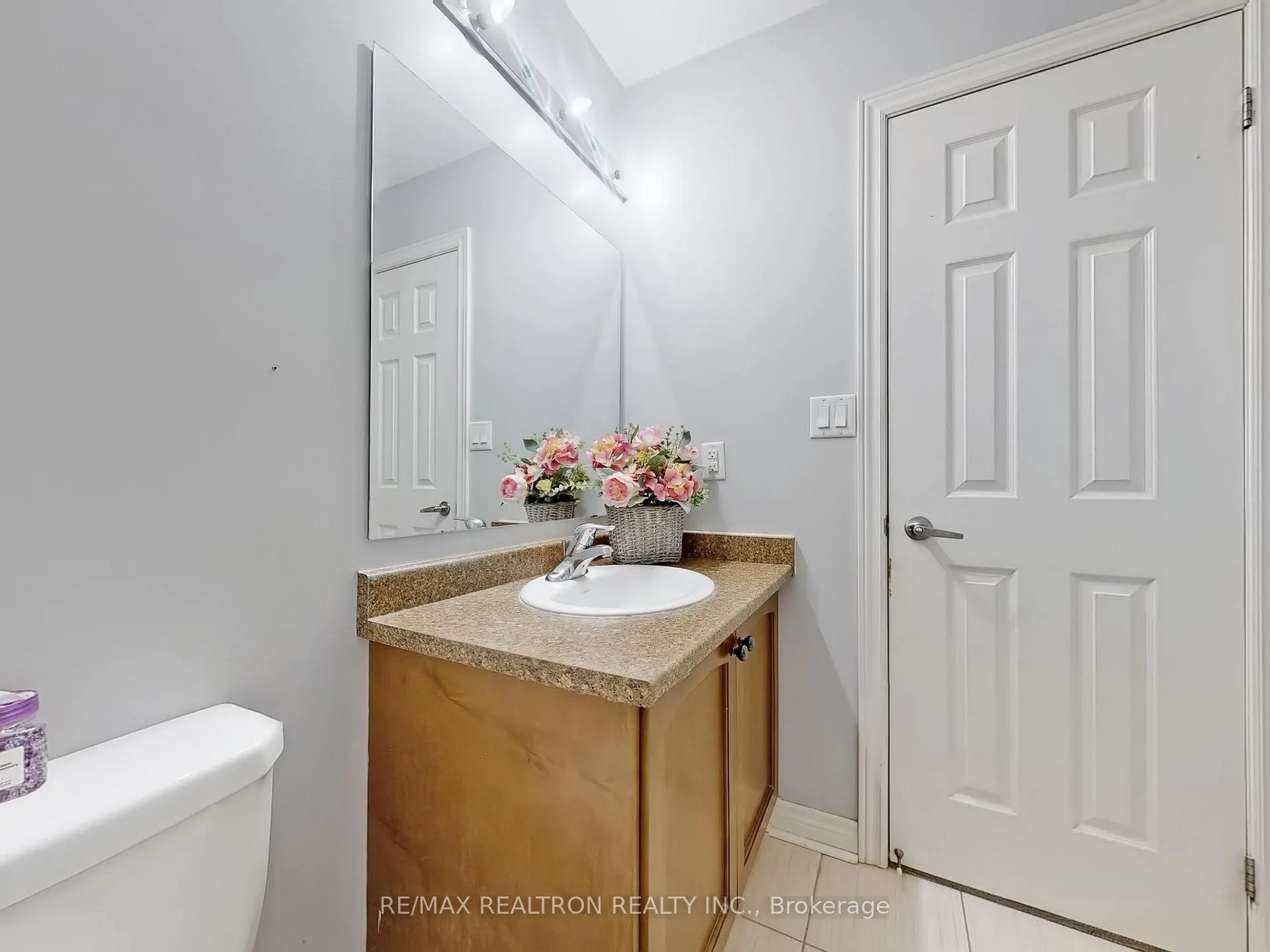 Photo 28 of 37 Cooperage Lane, Ajax, Central — HOMEH