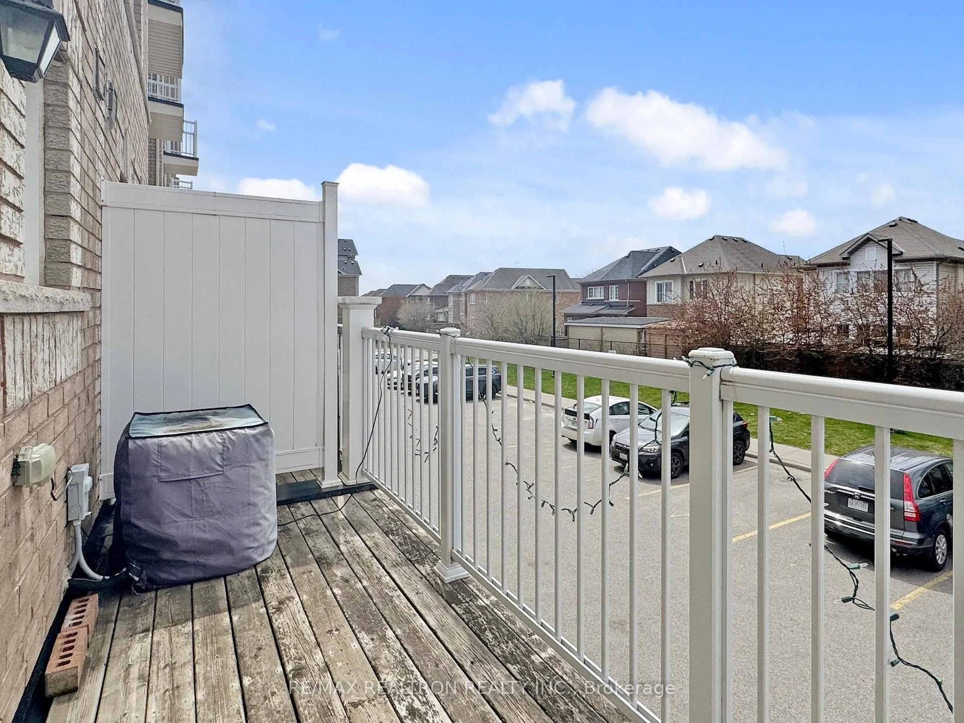 Photo 30 of 37 Cooperage Lane, Ajax, Central — HOMEH
