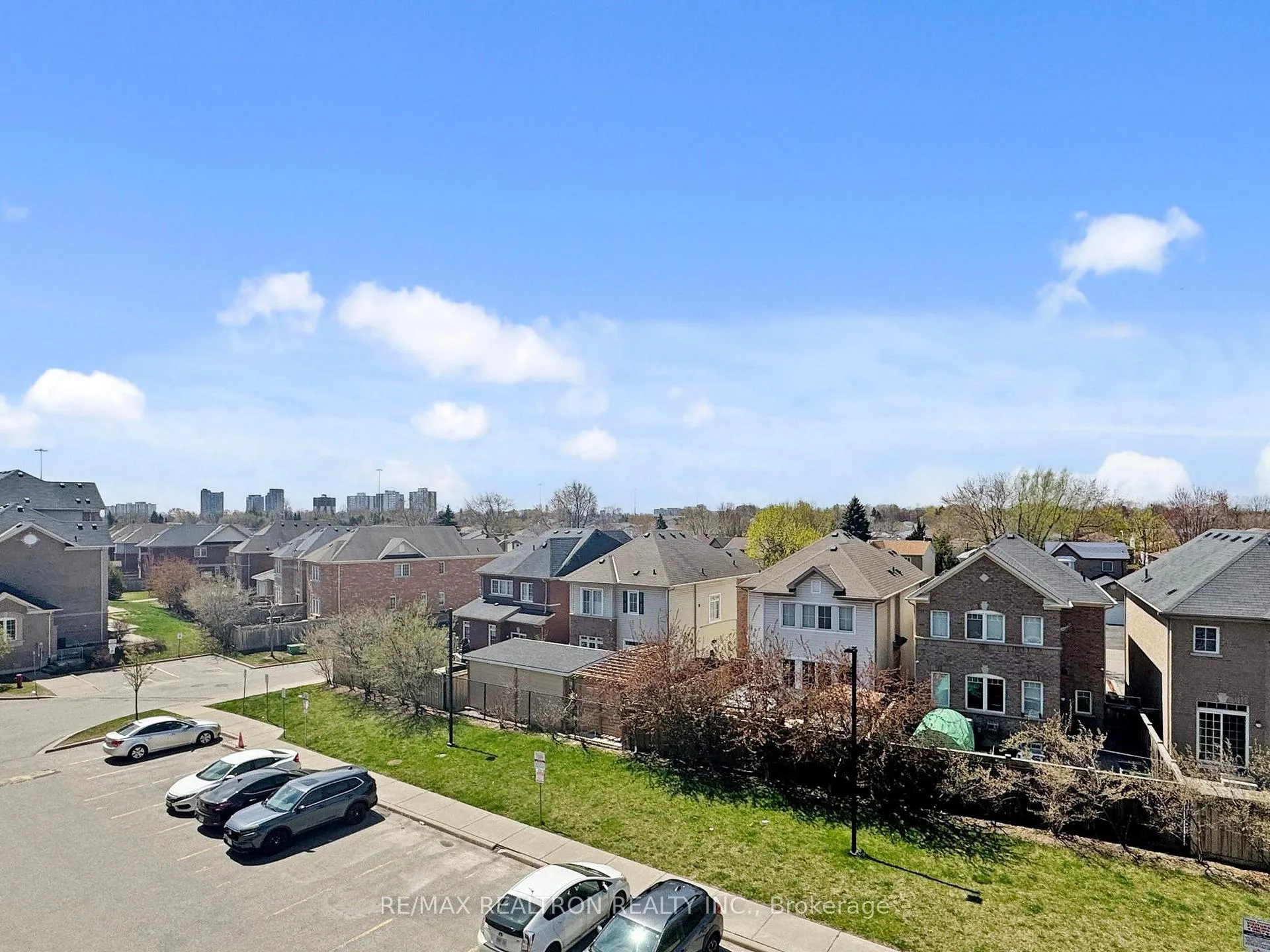 Photo 34 of 37 Cooperage Lane, Ajax, Central — HOMEH