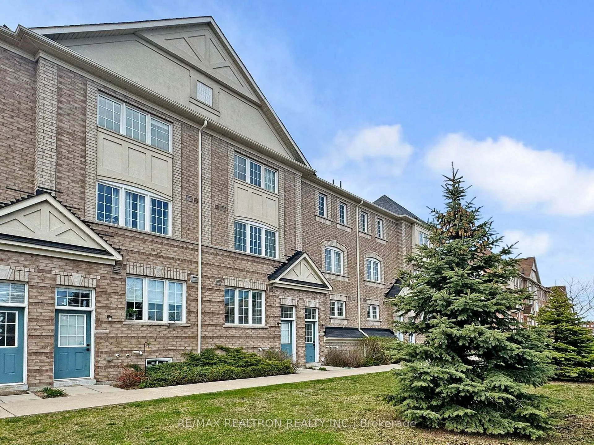 Photo 36 of 37 Cooperage Lane, Ajax, Central — HOMEH