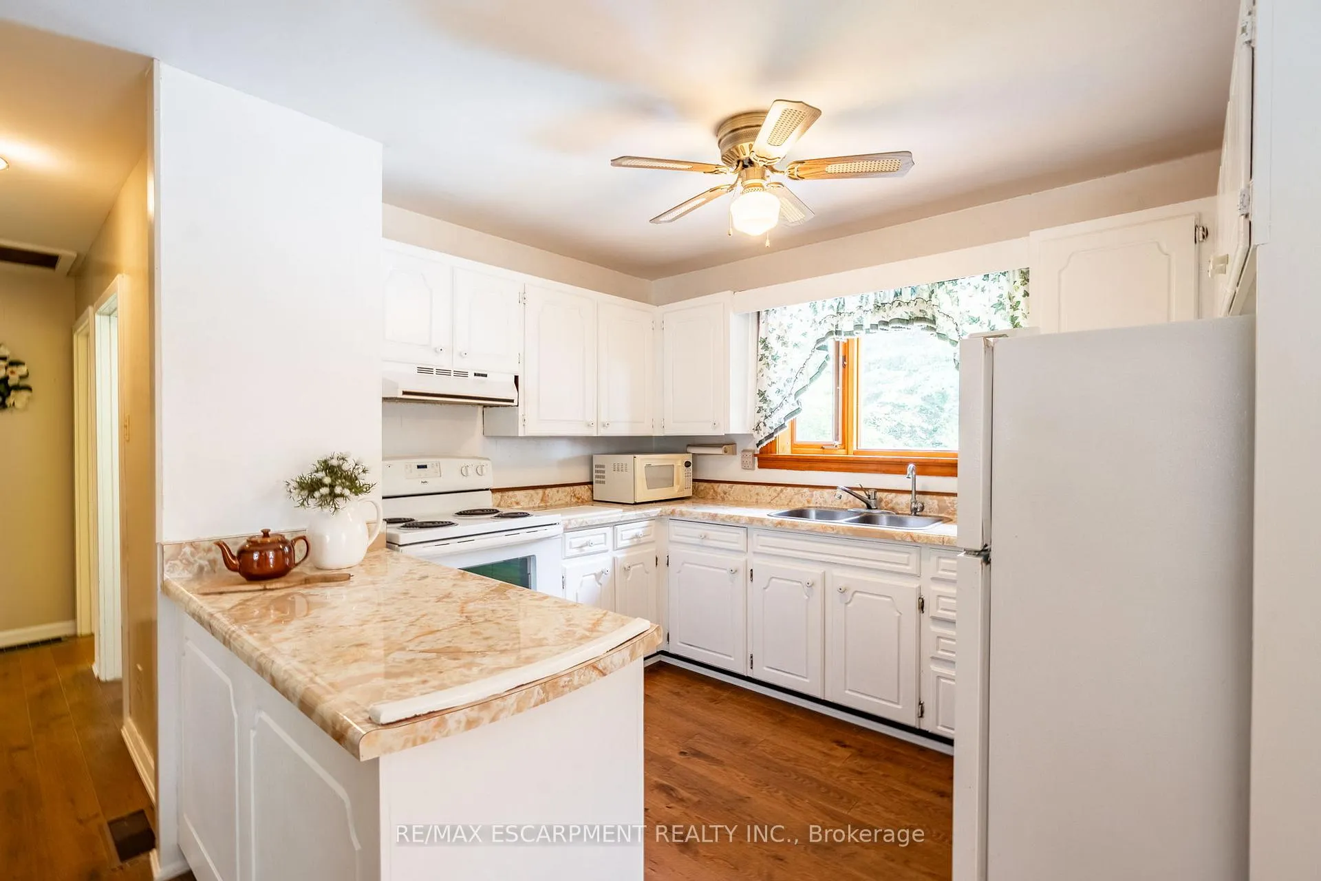 Photo 8 of 80 7th Concession Road E, Hamilton, Rural Flamborough — HOMEH