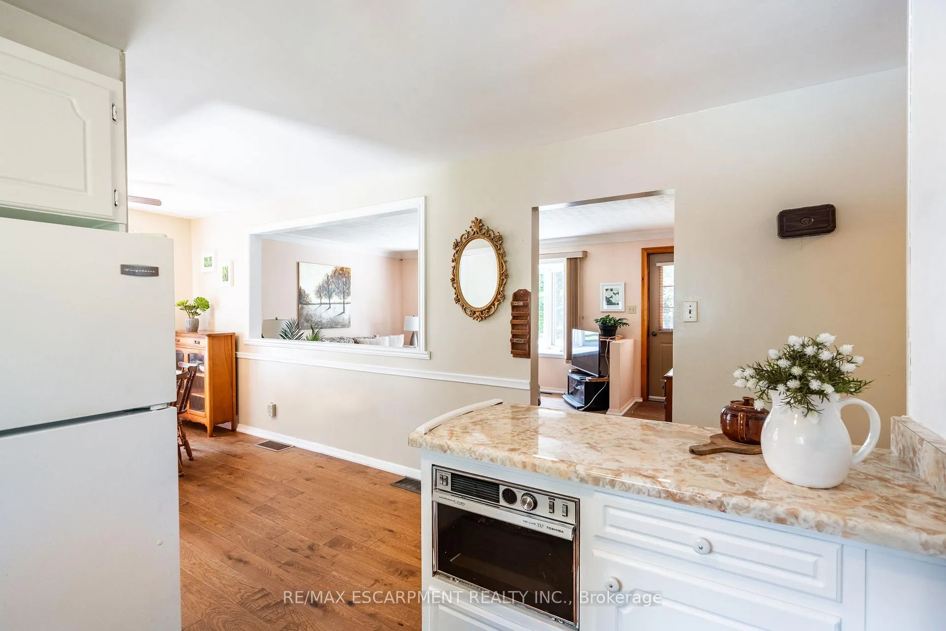 Photo 11 of 80 7th Concession Road E, Hamilton, Rural Flamborough — HOMEH