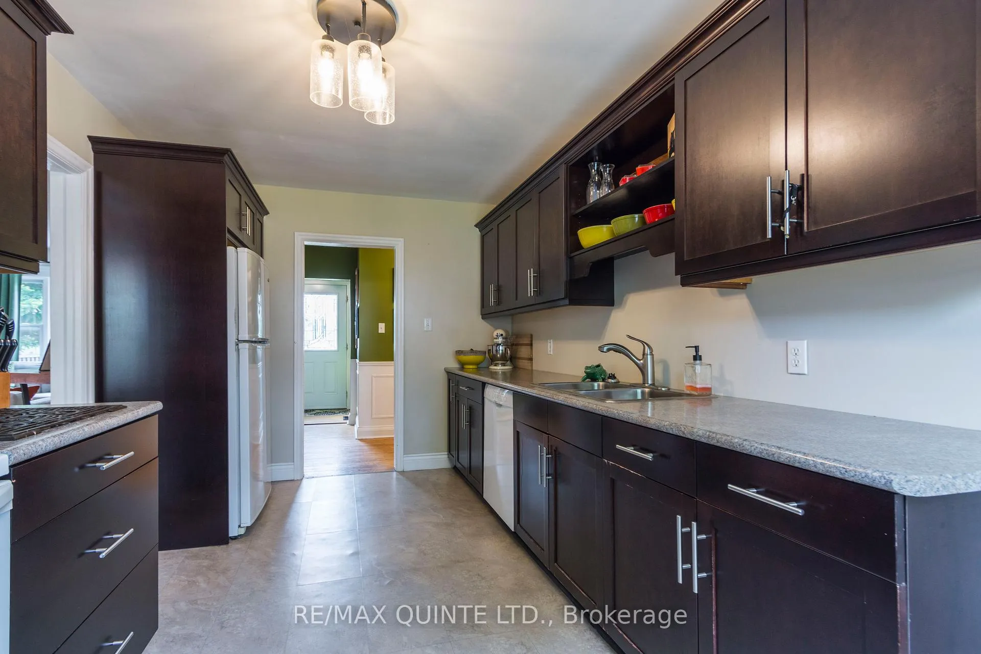 Photo 14 of 16 Macdonald Gardens, Belleville, Belleville Ward — HOMEH