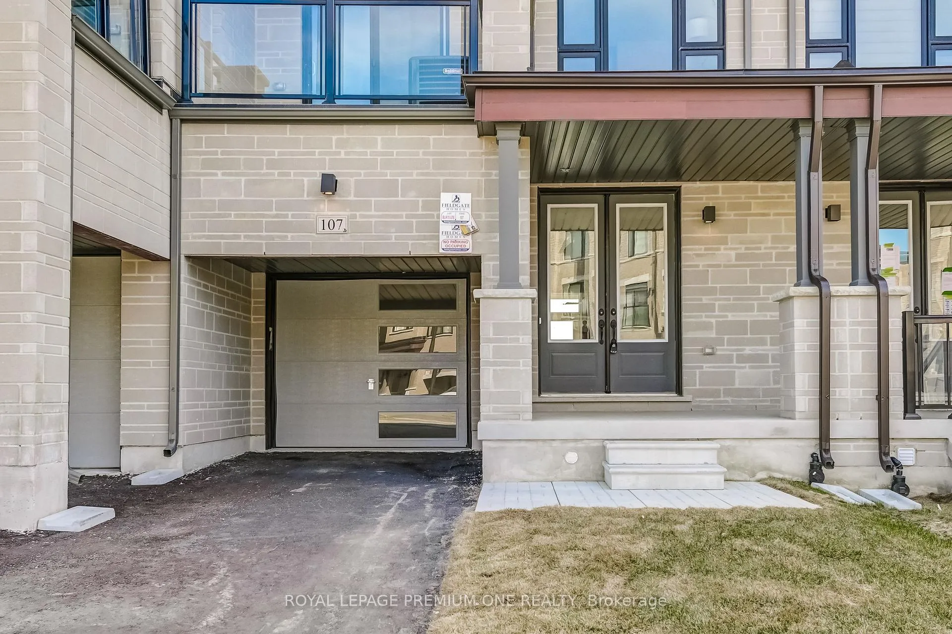 Photo 2 of 107 Tennant Circle, Vaughan, Vellore Village — HOMEH