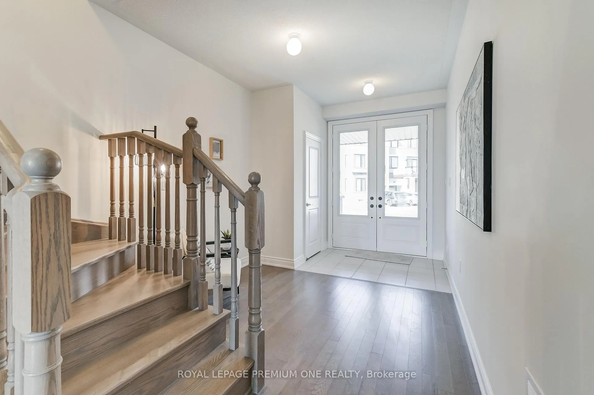 Photo 7 of 107 Tennant Circle, Vaughan, Vellore Village — HOMEH