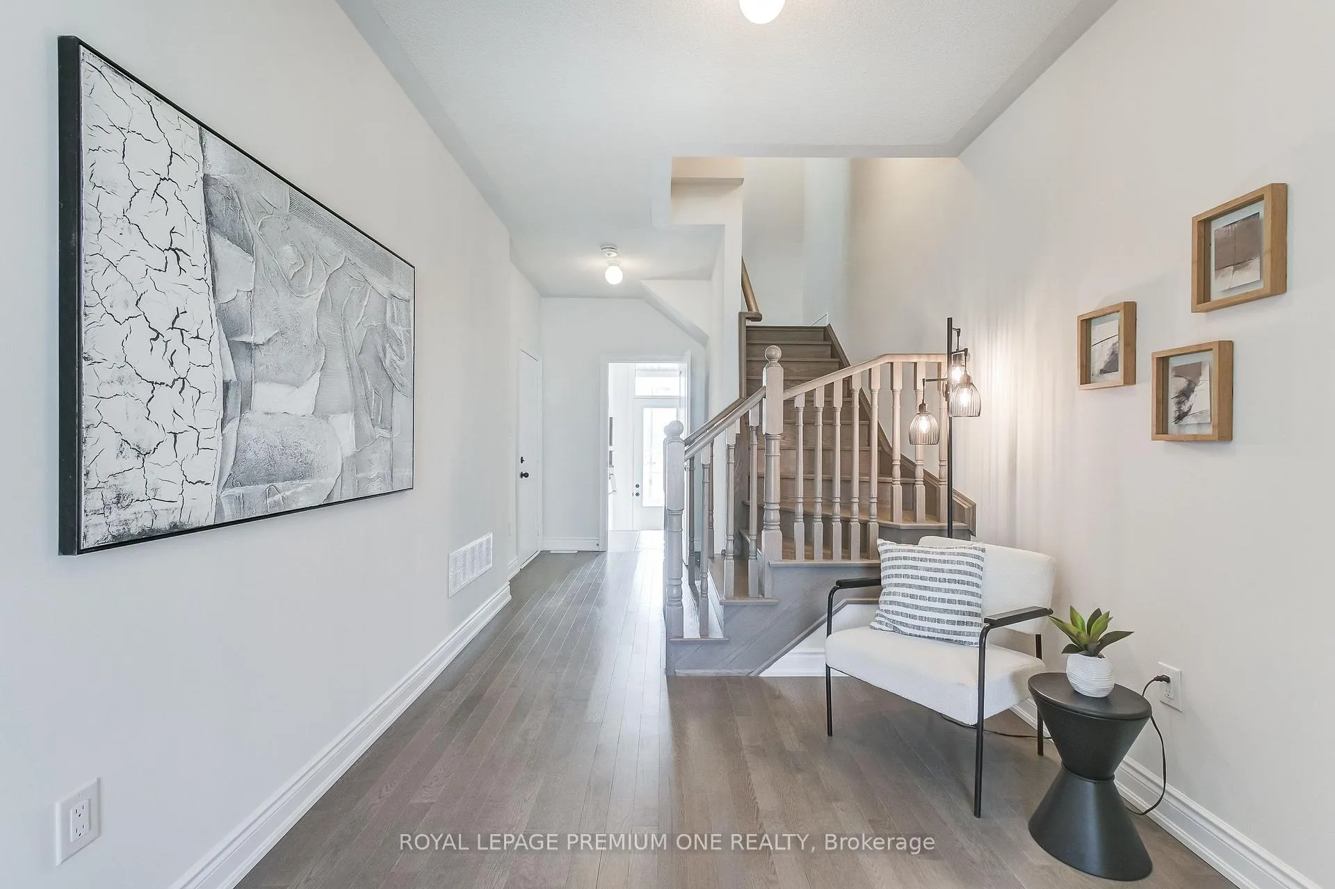 Photo 8 of 107 Tennant Circle, Vaughan, Vellore Village — HOMEH