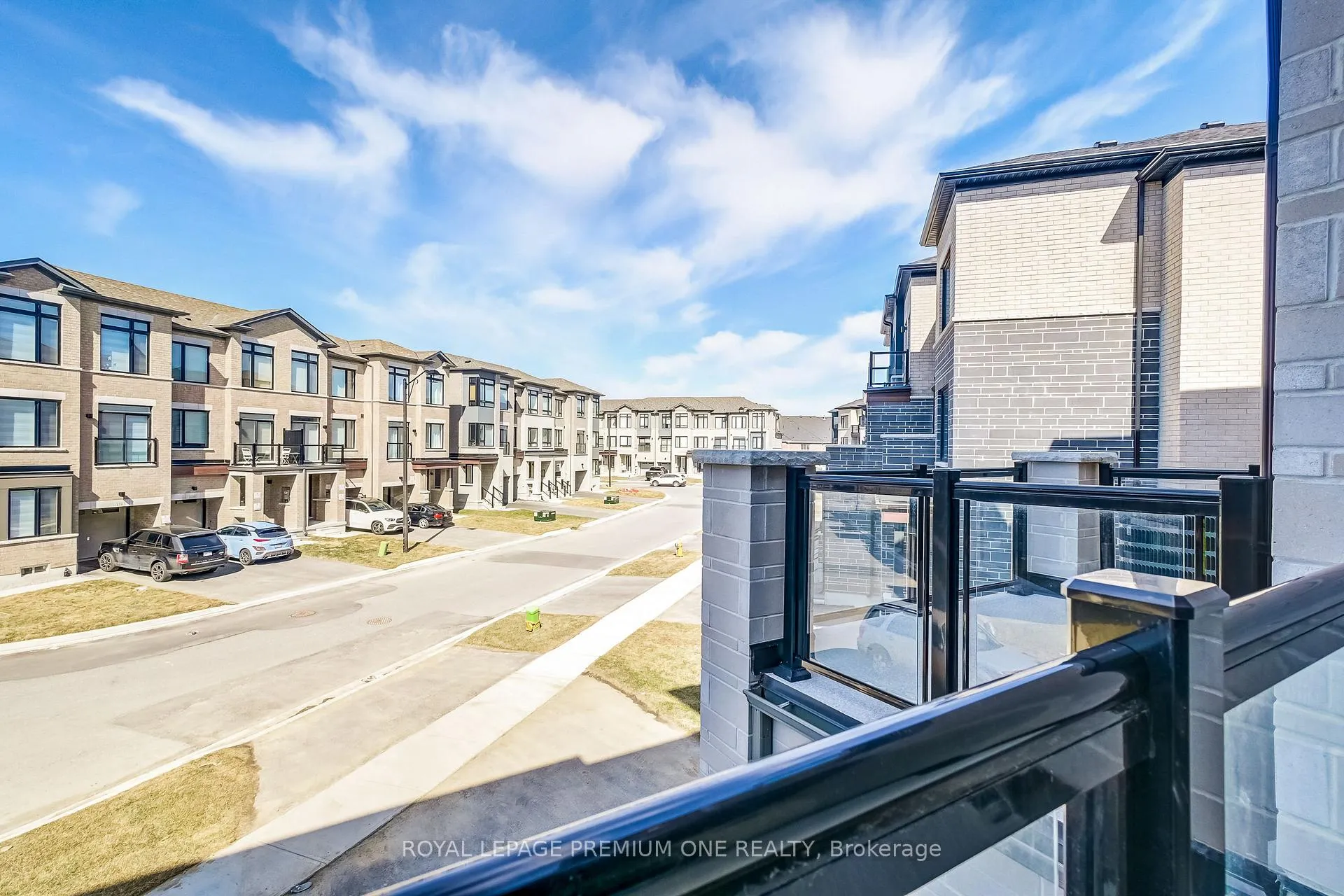 Photo 33 of 107 Tennant Circle, Vaughan, Vellore Village — HOMEH