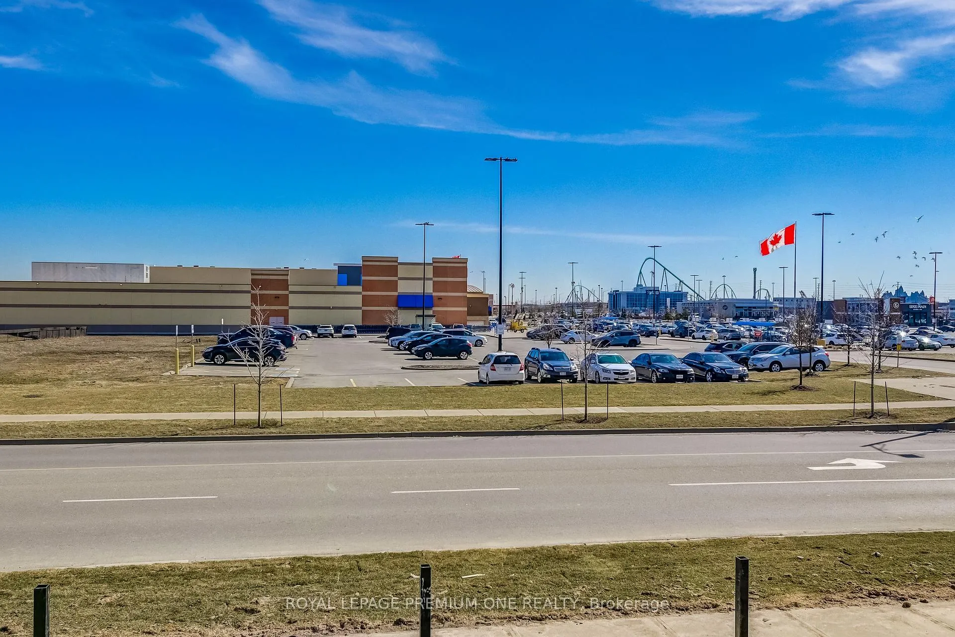 Photo 35 of 107 Tennant Circle, Vaughan, Vellore Village — HOMEH